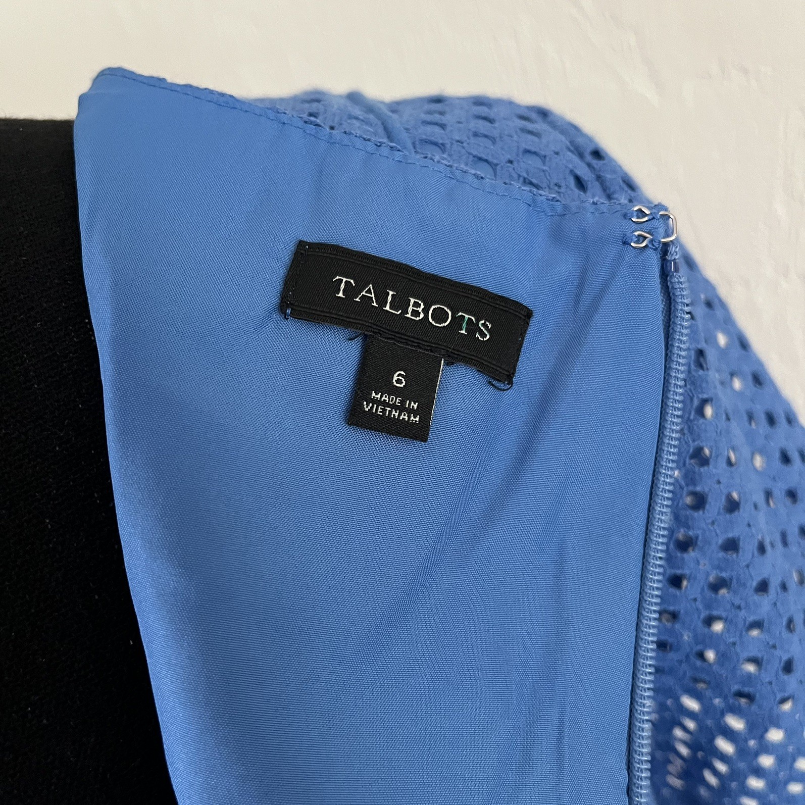 Talbots Shift Sheath Dress Periwinkle Blue 6 Laser Cut Lined Office Garden Guest