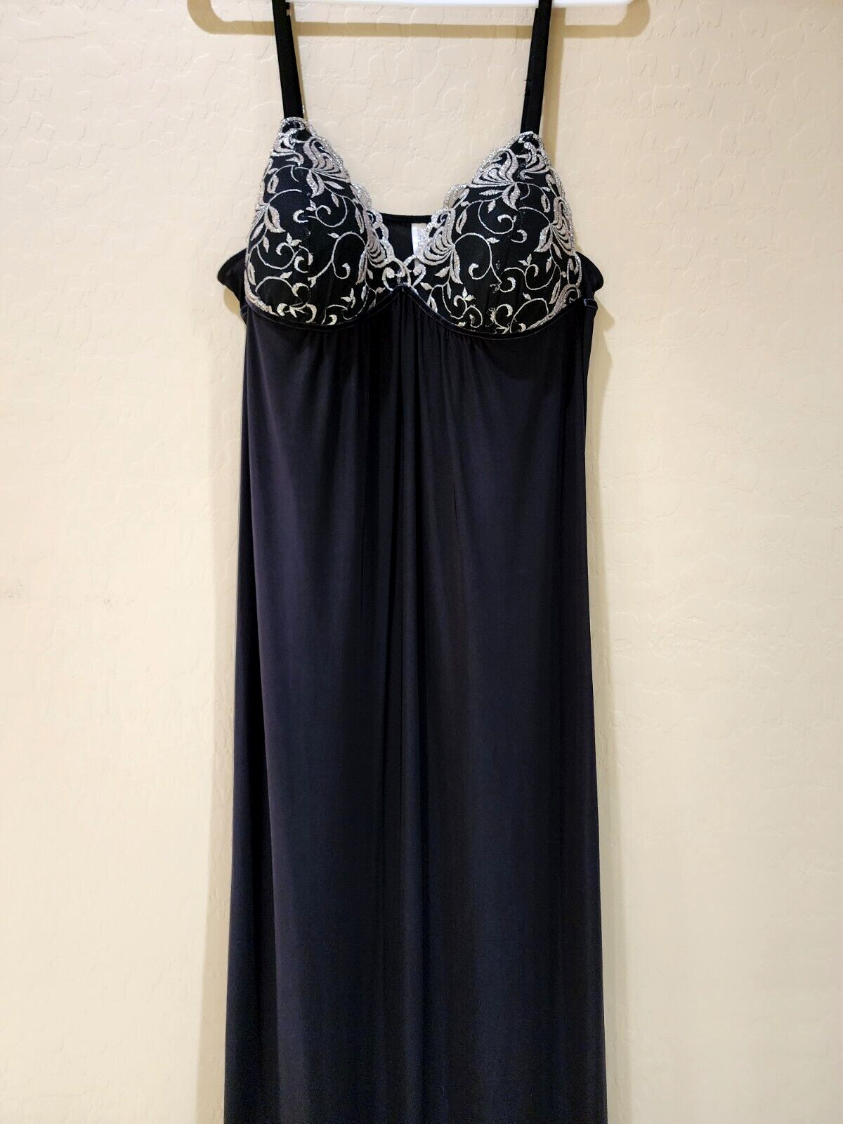 Vintage Ambrielle Silver Thread Embriodered Bodice Firm Cups Stretch Dress Night