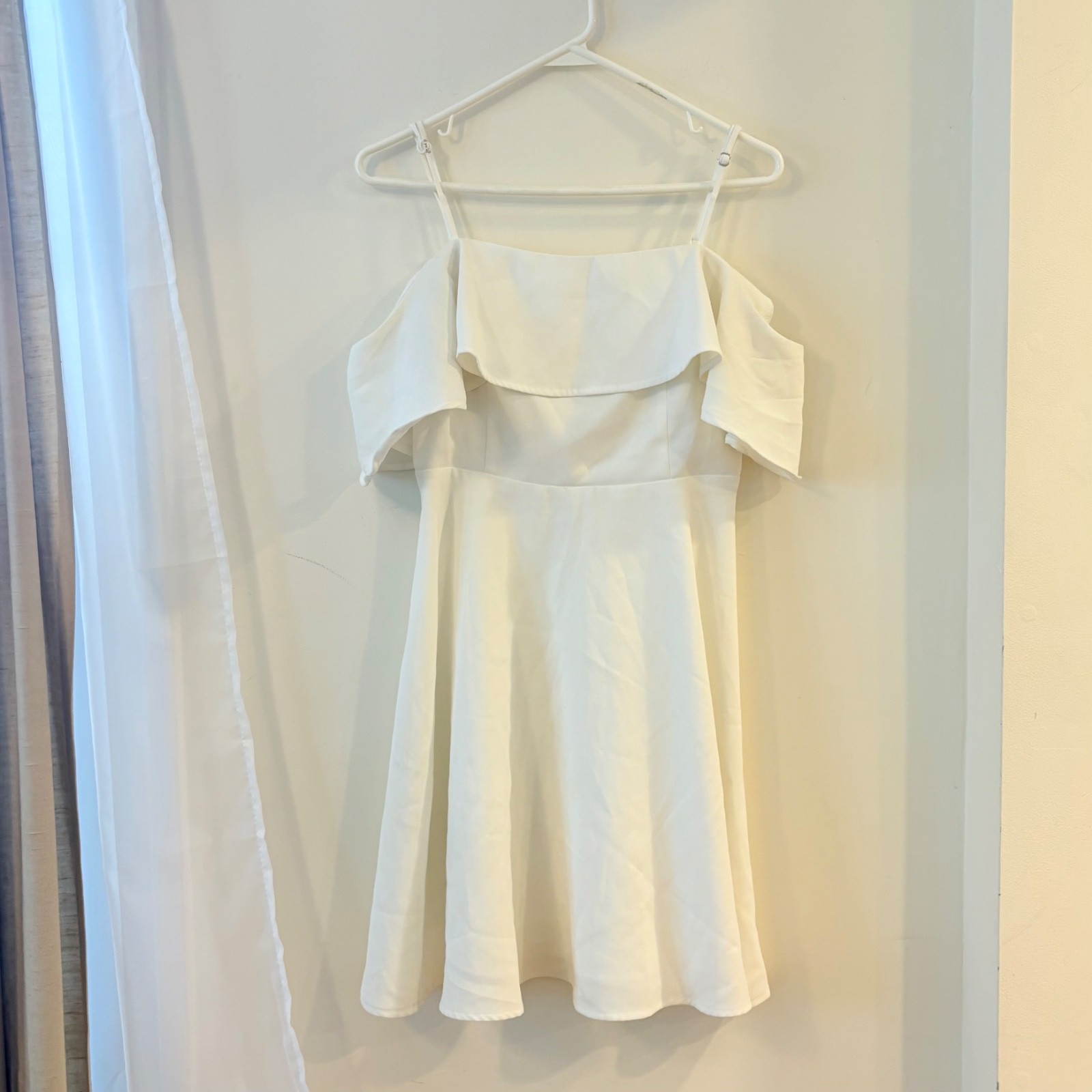 FOREVER 21 White Women’s S Mini Fit & Flare Dress Off the Shoulder Ruffle Girly