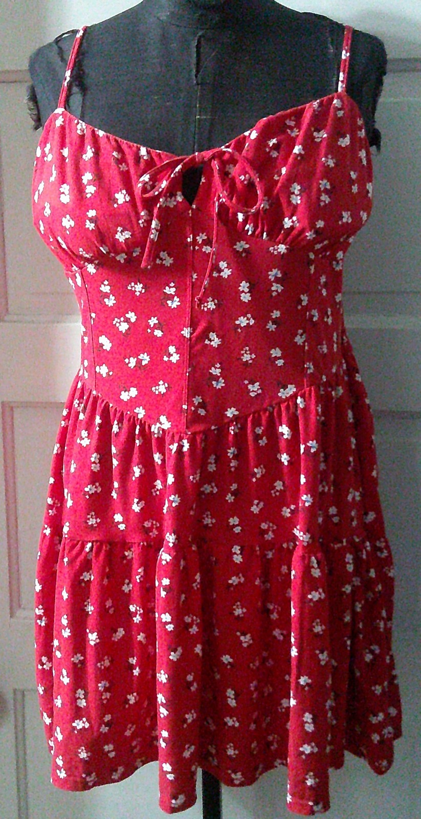 NWOT NO BOUNDARIES Spaghetti Strap Red Floral Tiered Mini Sun Dress L