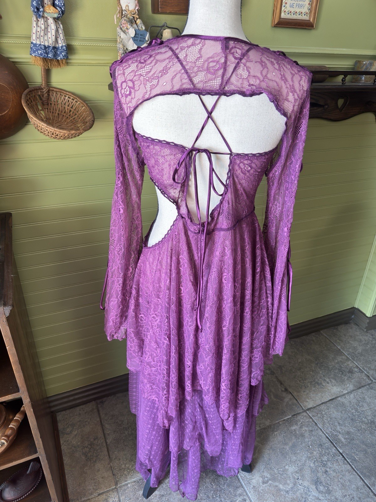 Beautiful Fairydust Chronicles Lace Dress & Shrug Set In A Gorgeous Purple Dress