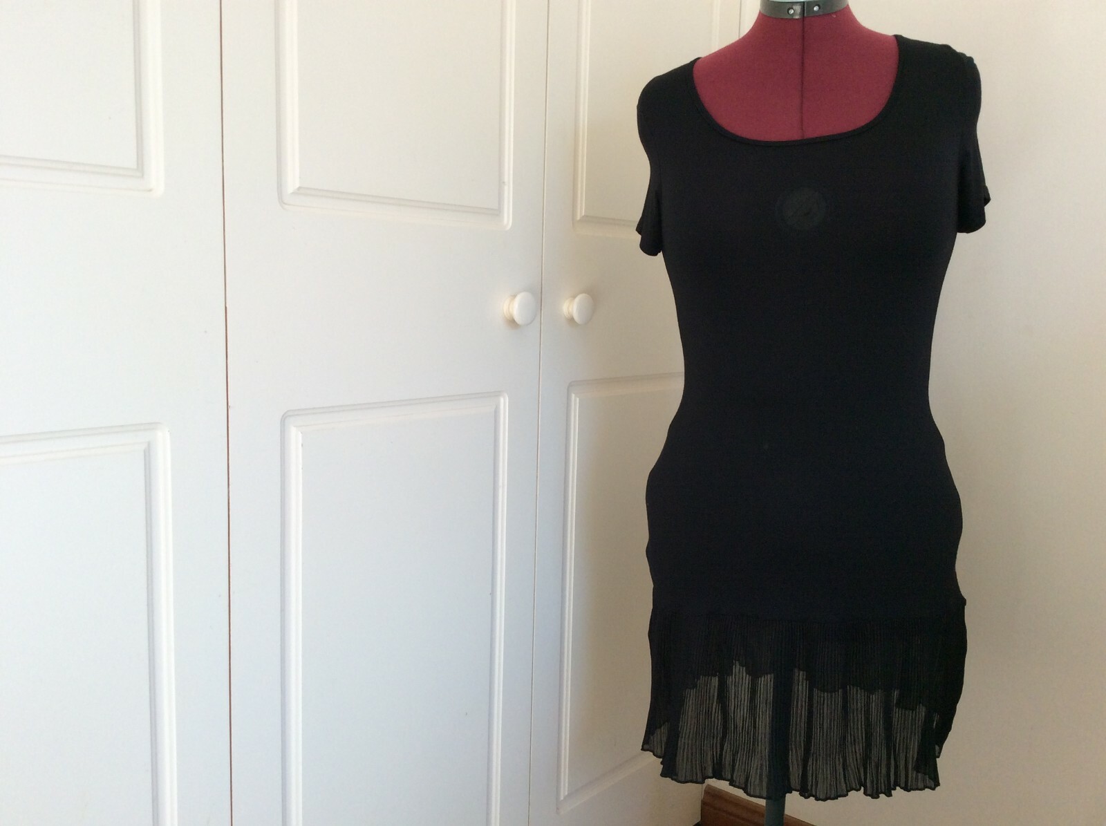 FILO WOMENS SHORT SLEEVE WITH PLEAT CHIFFON TRIM DRESS SIZES 8, 10, 12, 14