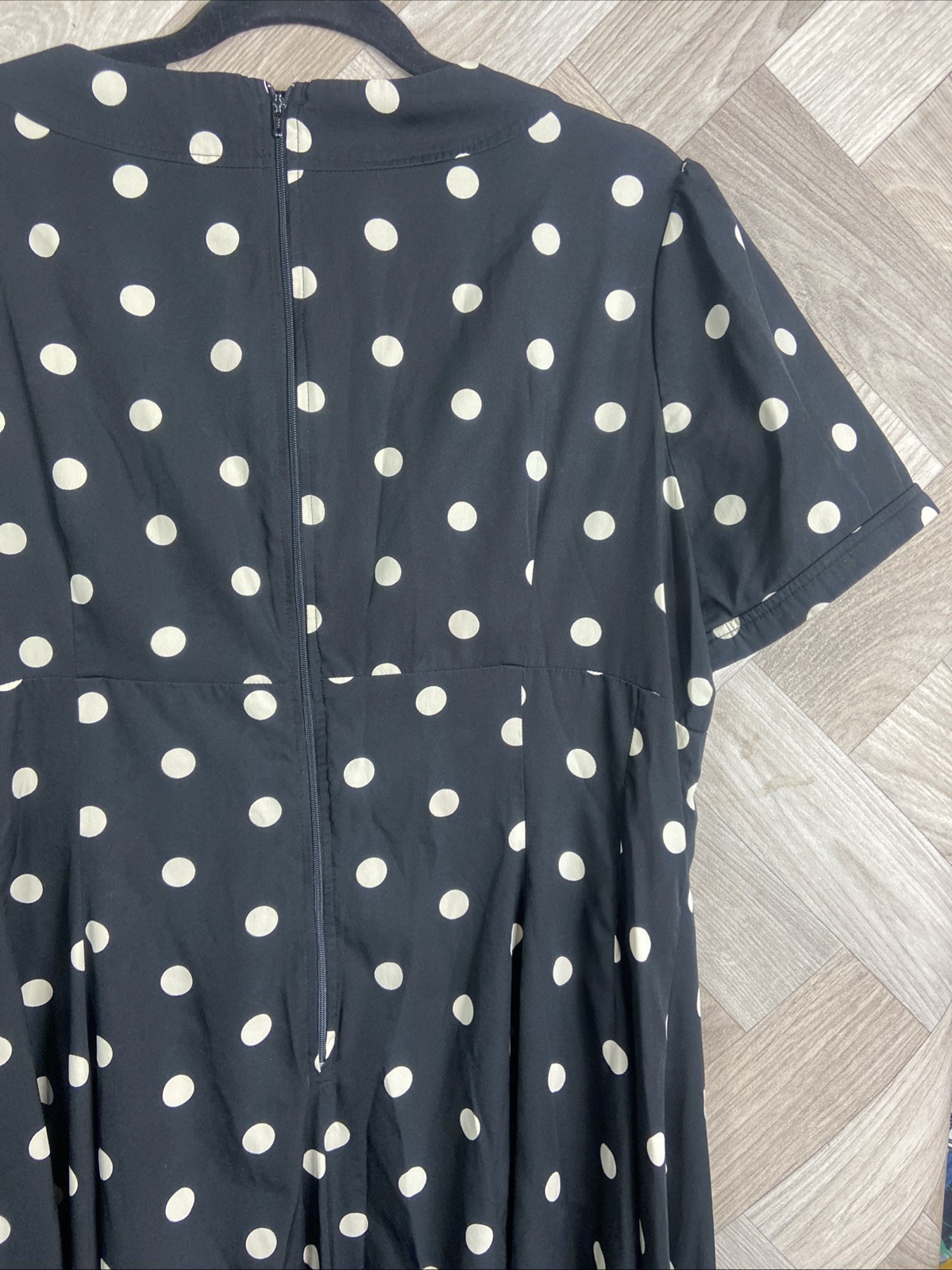 Hell Bunny Vixen Black & Cream Polka Dot Dress Rockabilly Retro Size 3XL / UK 20