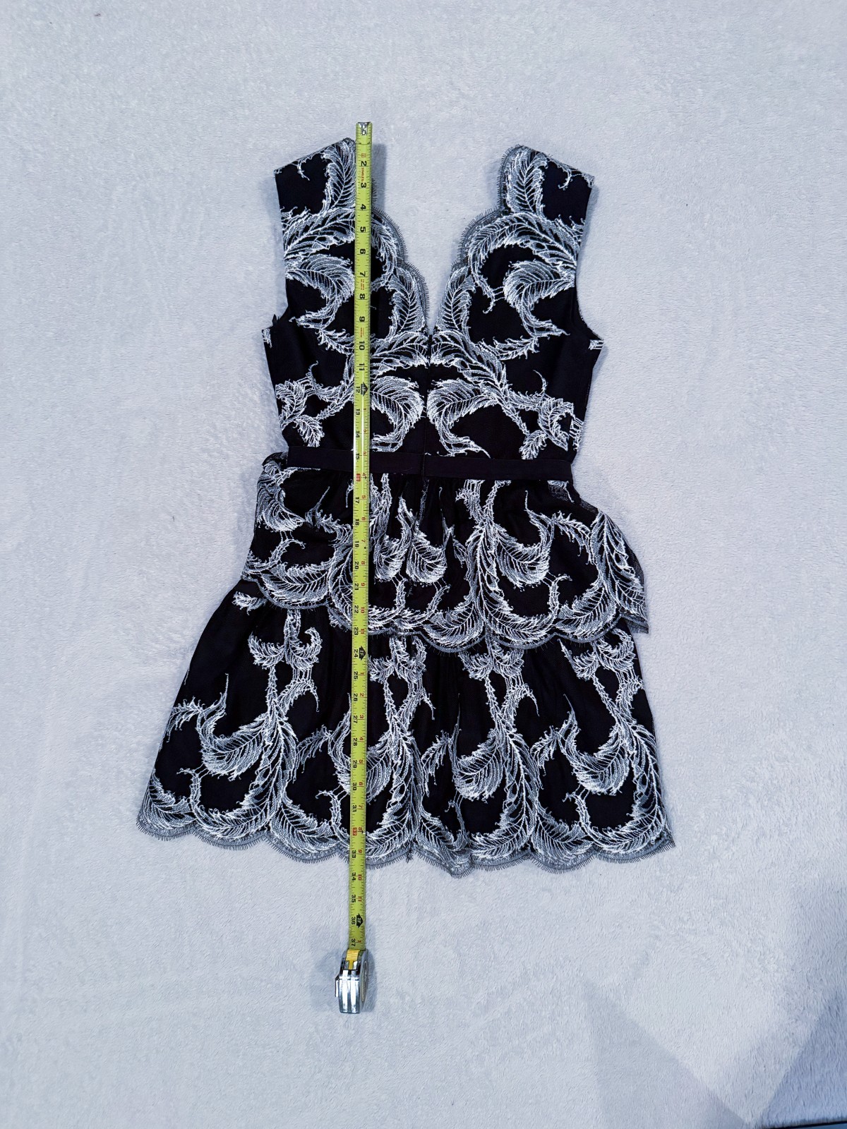 BCBG MaxAzria Dress – Black & White Lace Fit
