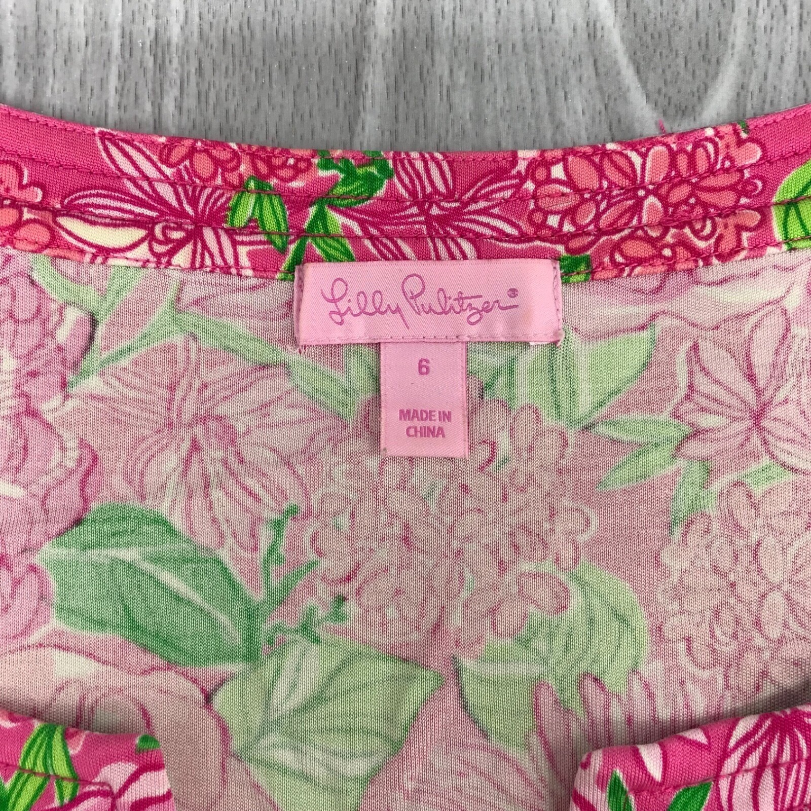 Lilly Pulitzer Pink Floral Silk Jersey Shift Dress Short Sleeve Size 6