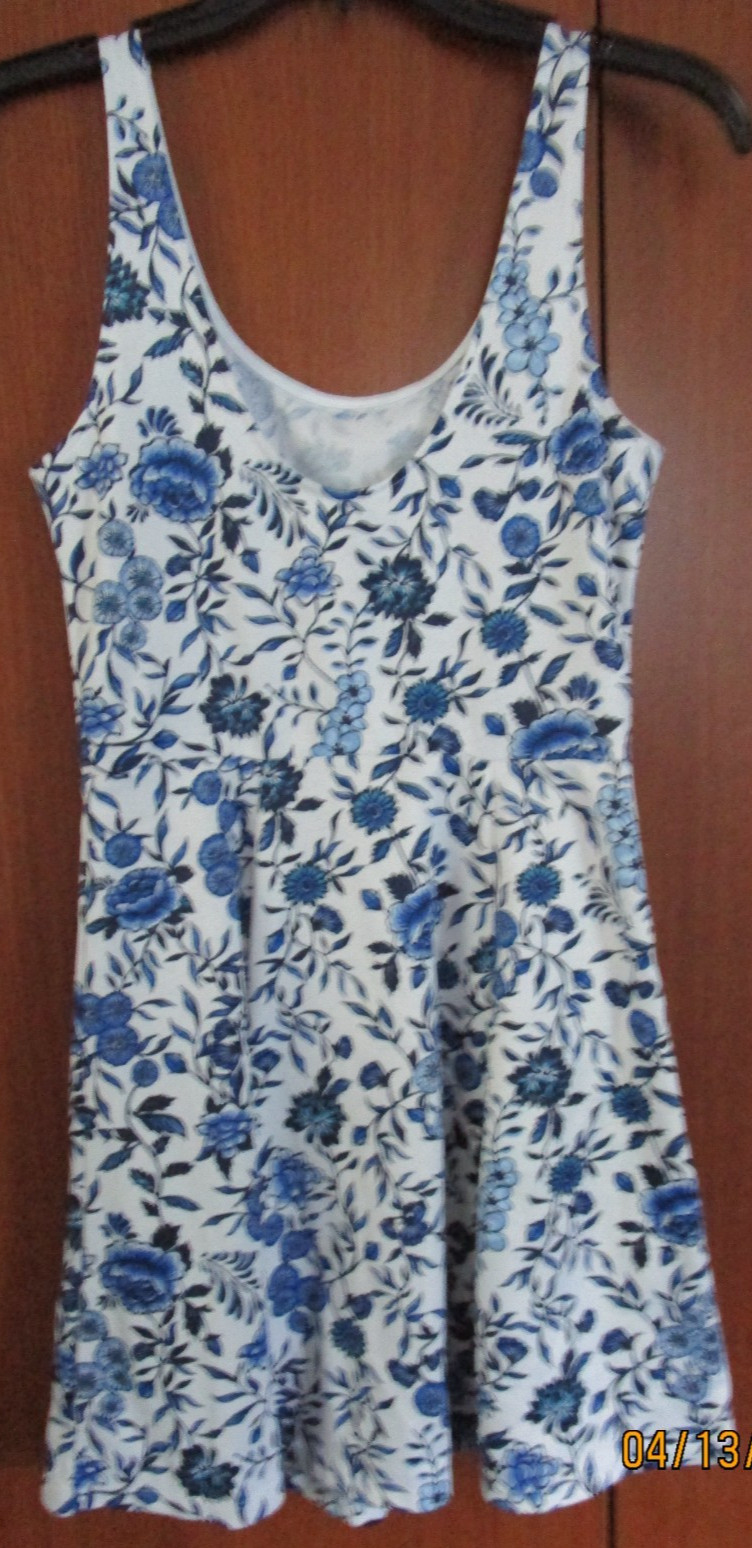 Divided Summer Floral Dress Sz 8 Polyester Elastane Bust 30 Length 32 in