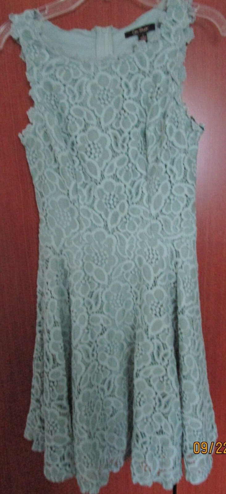 City Studio Lace Dress Lined Sz 1 Cotton Nylon Polyester Bust 30 Length 32 in