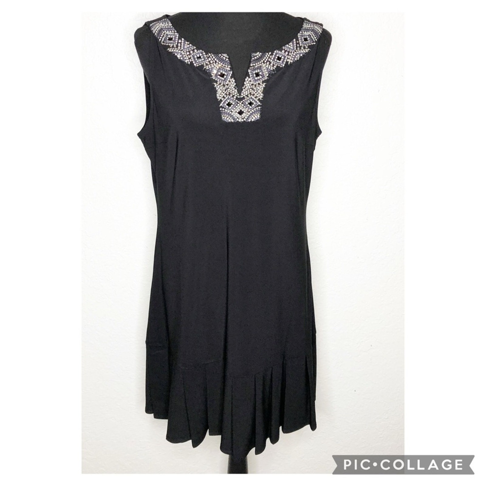 WHBM black silver beaded neckline pleated hem sleeveless dress size Large
