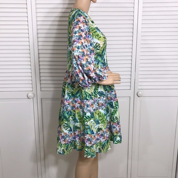 All Things Mochi Liona Mini 3/4 Sleeves Dress Tropical Multicolor Floral Large