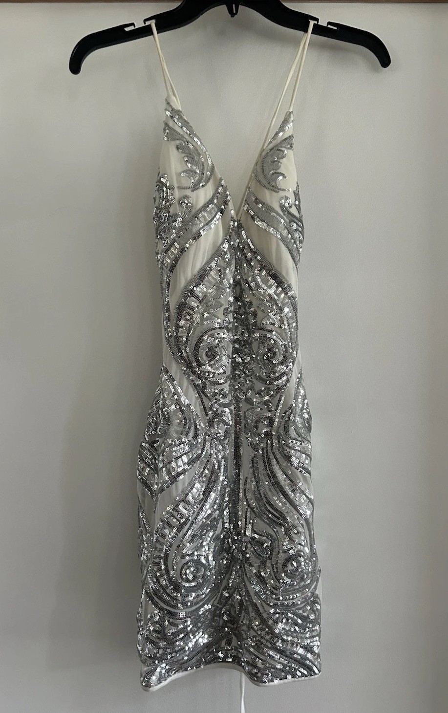 Windsor White Silver Sequin Mesh Mini Bodycon Dress S V-Neck Strappy Lined