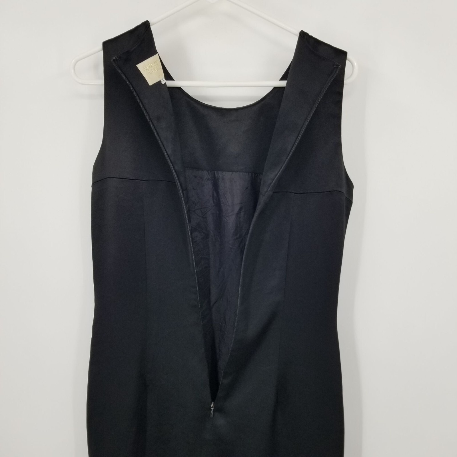 Alberto Makali Black Sleeveless Sheath Dress Size 8 Old Money Quiet Luxury 90s