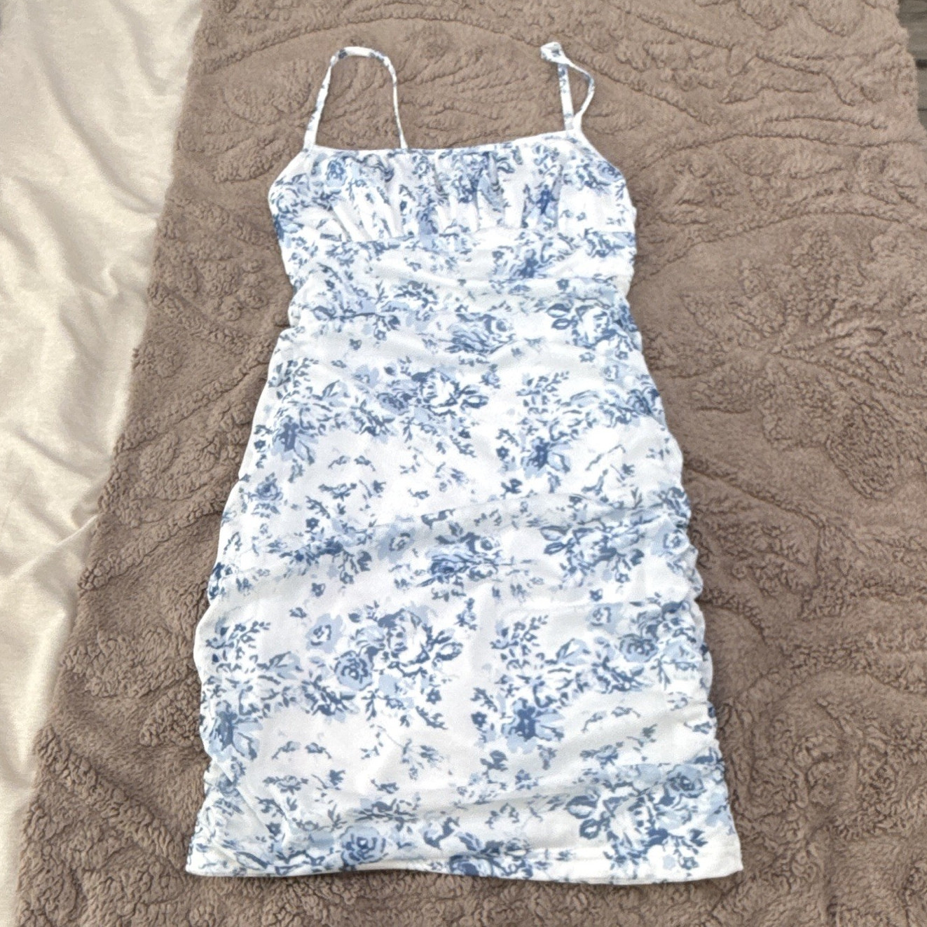 SHEIN Women’s Size S White & Blue Floral Ruched Strappy Mini Bodycon Dress