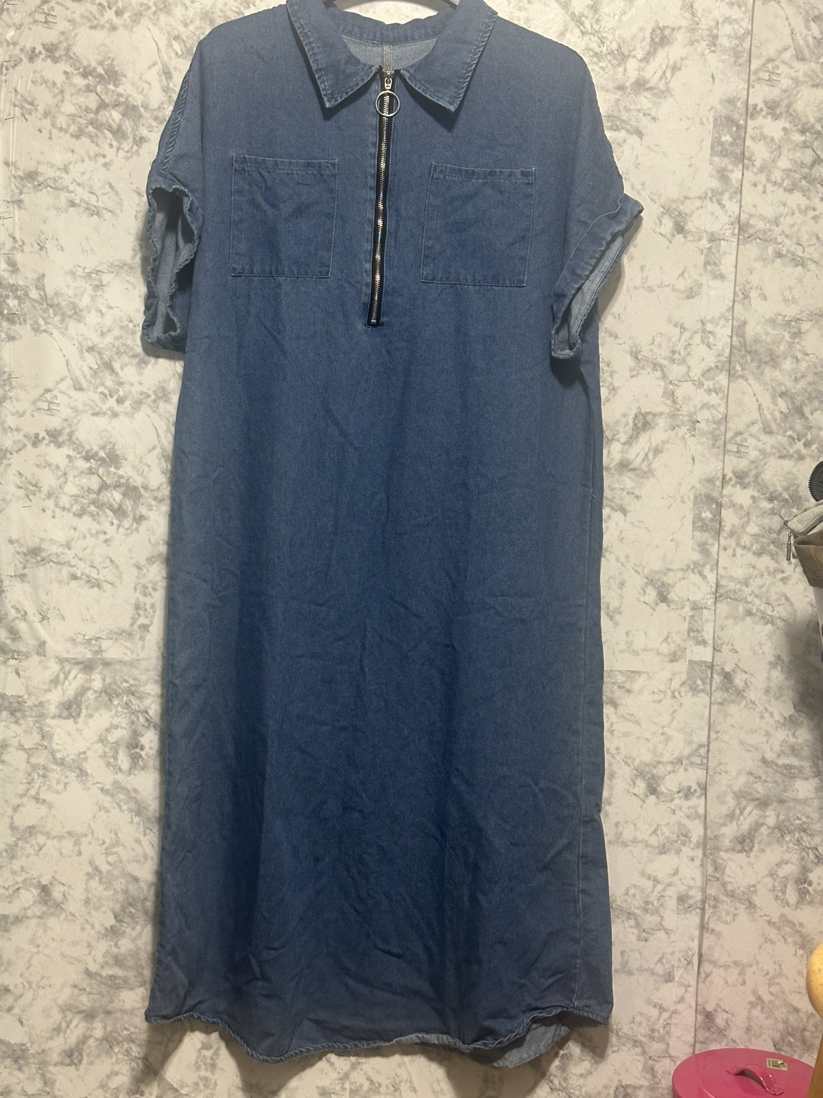 Long Denim Blue Dress with 2 Pockets on the Front Chest Sz 1x, Excellent