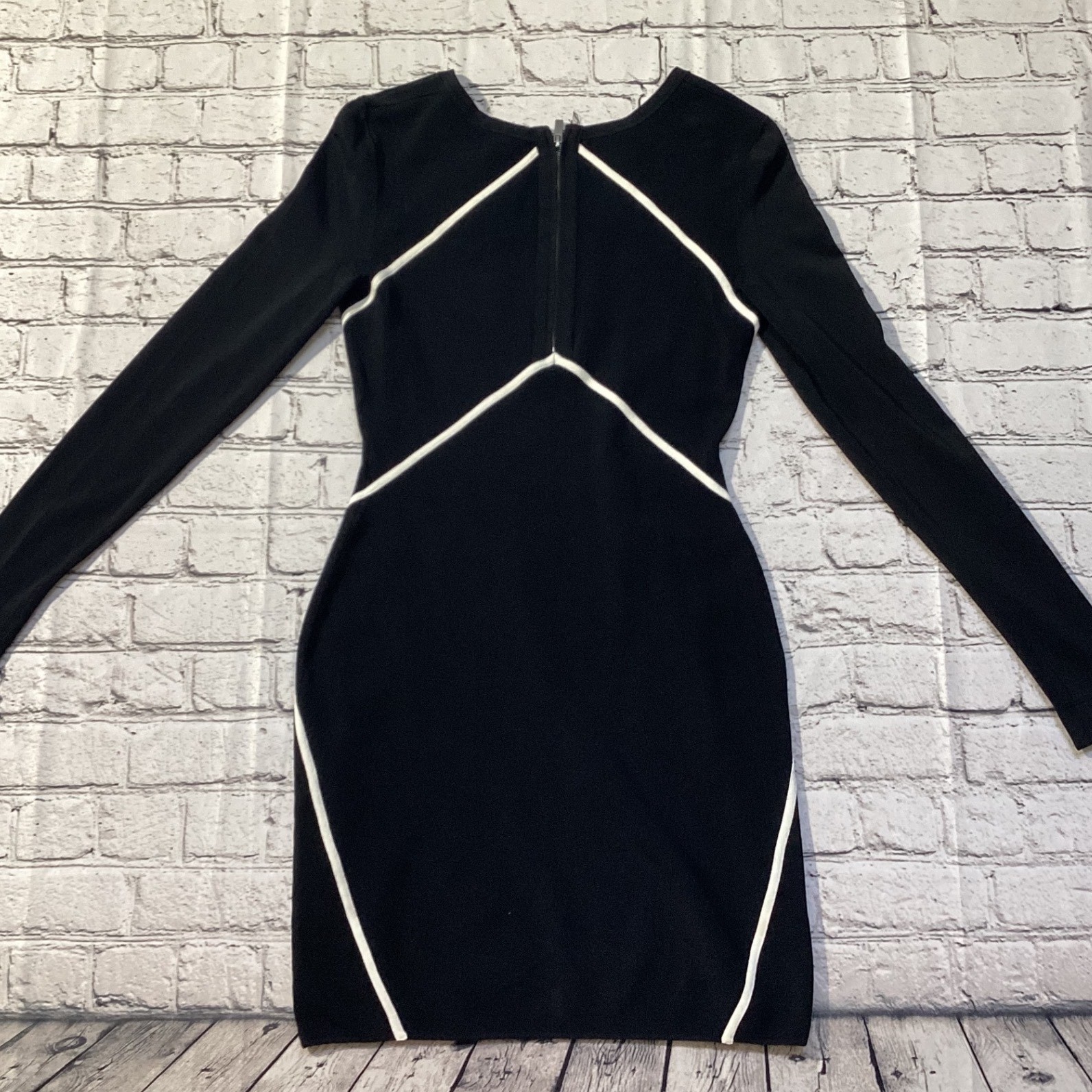 Diane von Furstenberg Josephine Black White Contrast Stitch Knit Dress Petite P