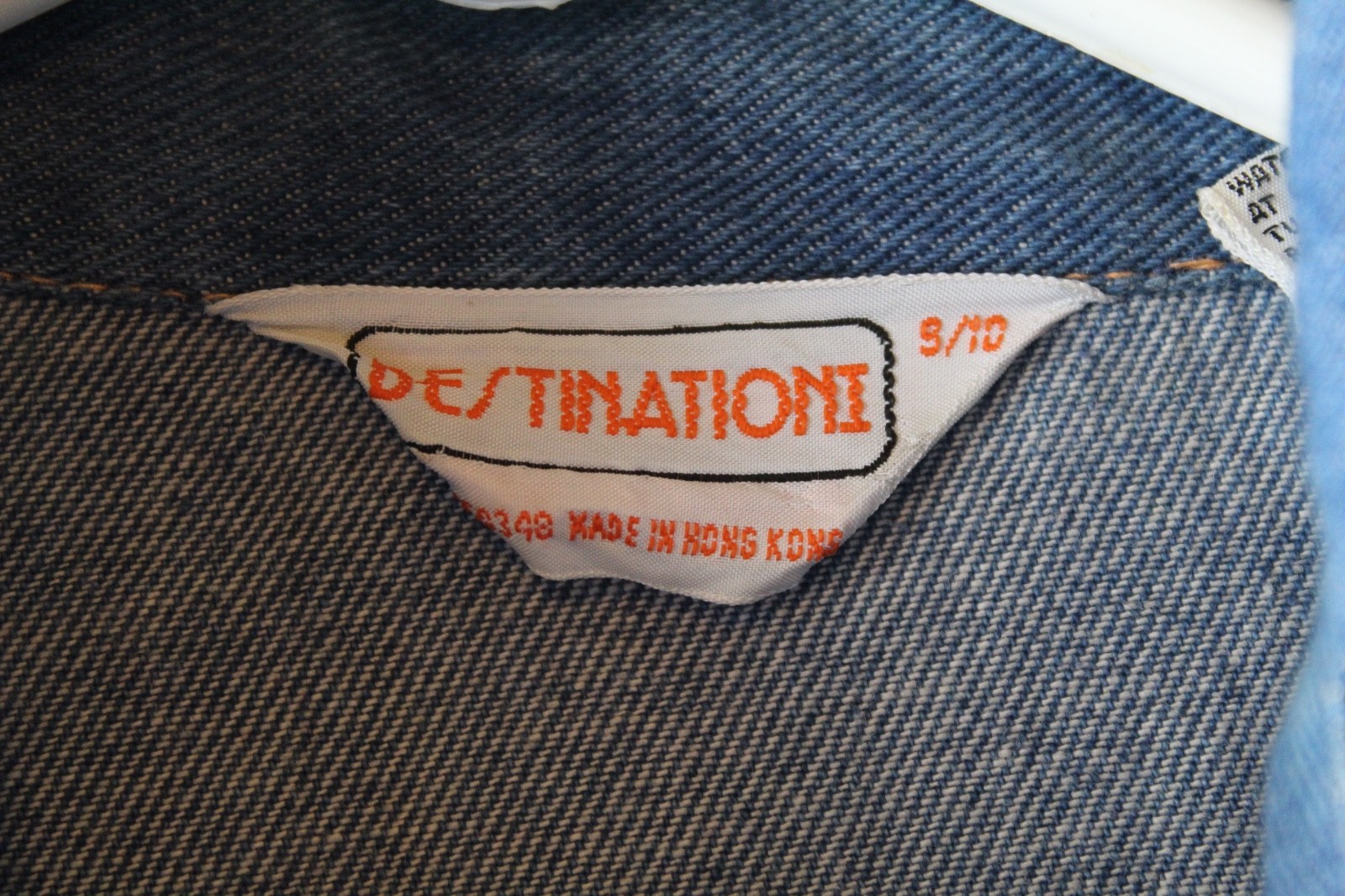 VTG DESTINATIONI DENIM SNAP FRONT WESTERN MIDI DRESS SZ S MADE HONG KONG