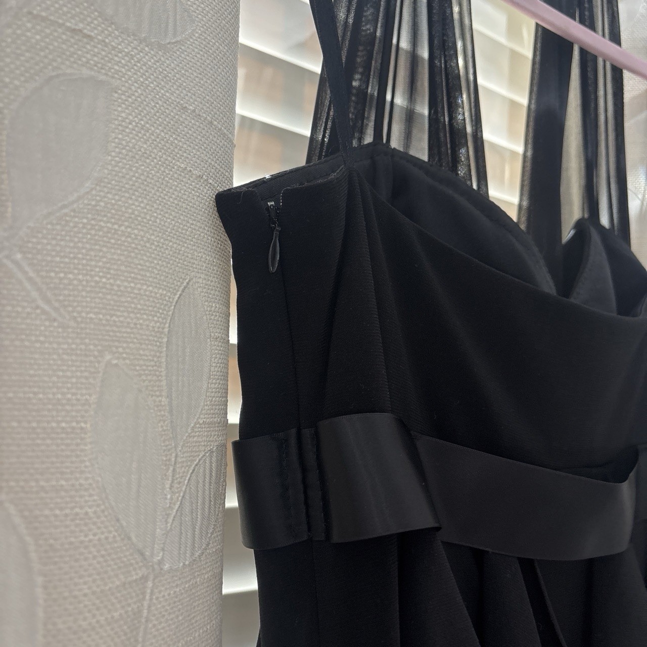 Betsy & Adam Black Chiffon Sweetheart Strappy Bow Sheath Dress Size 8