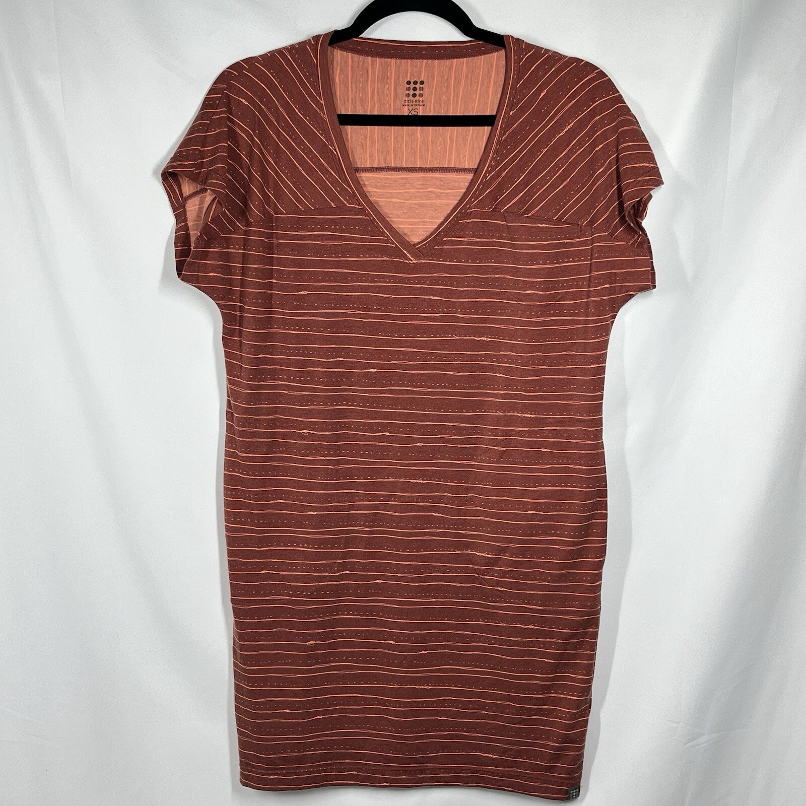 Title Nine Hiolani T-shirt Dress XS Pockets Rust Striped Beach Tennis Athletic