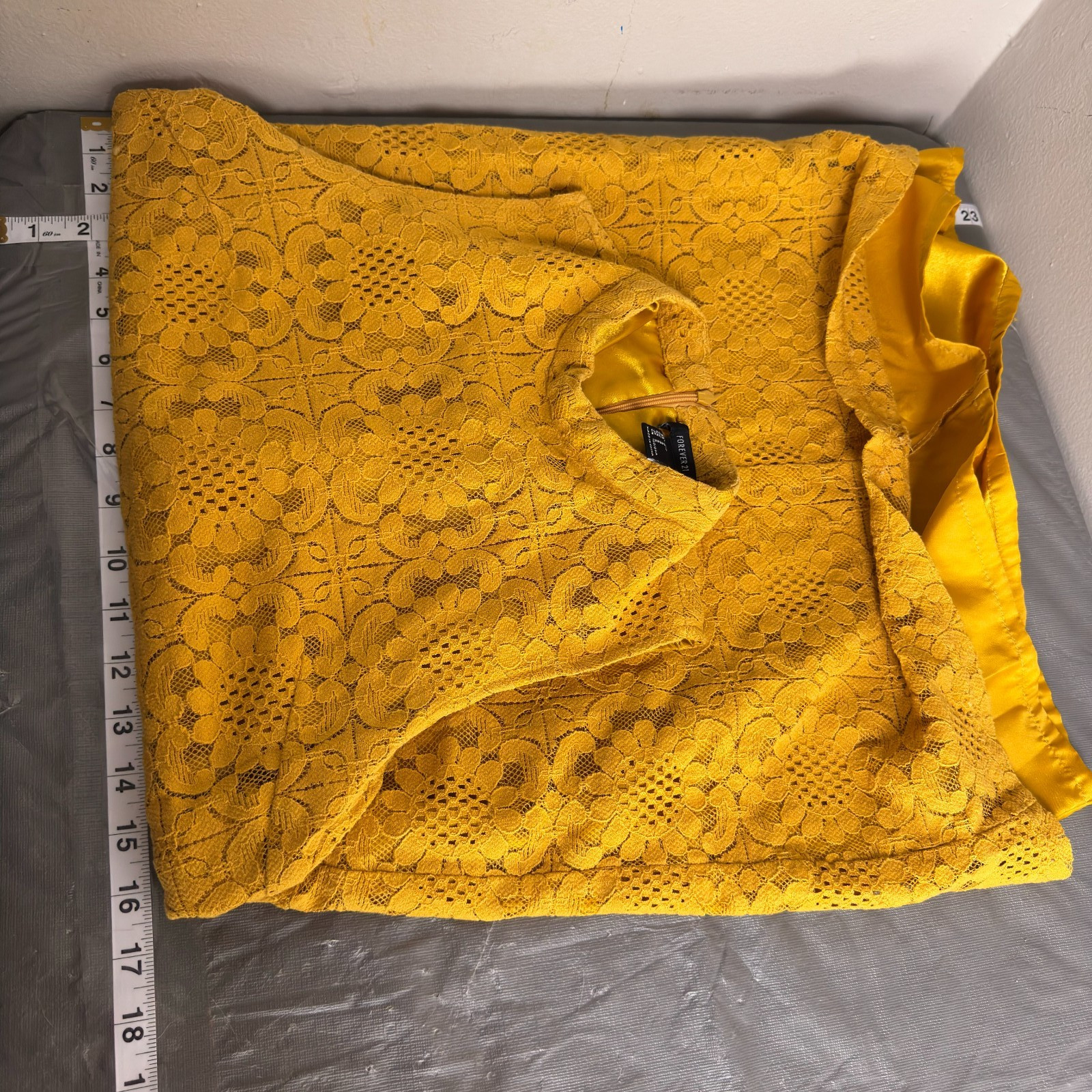 Forever 21 Crochet Floral Lace Mini Shift Dress S Yellow Boho Western Festival