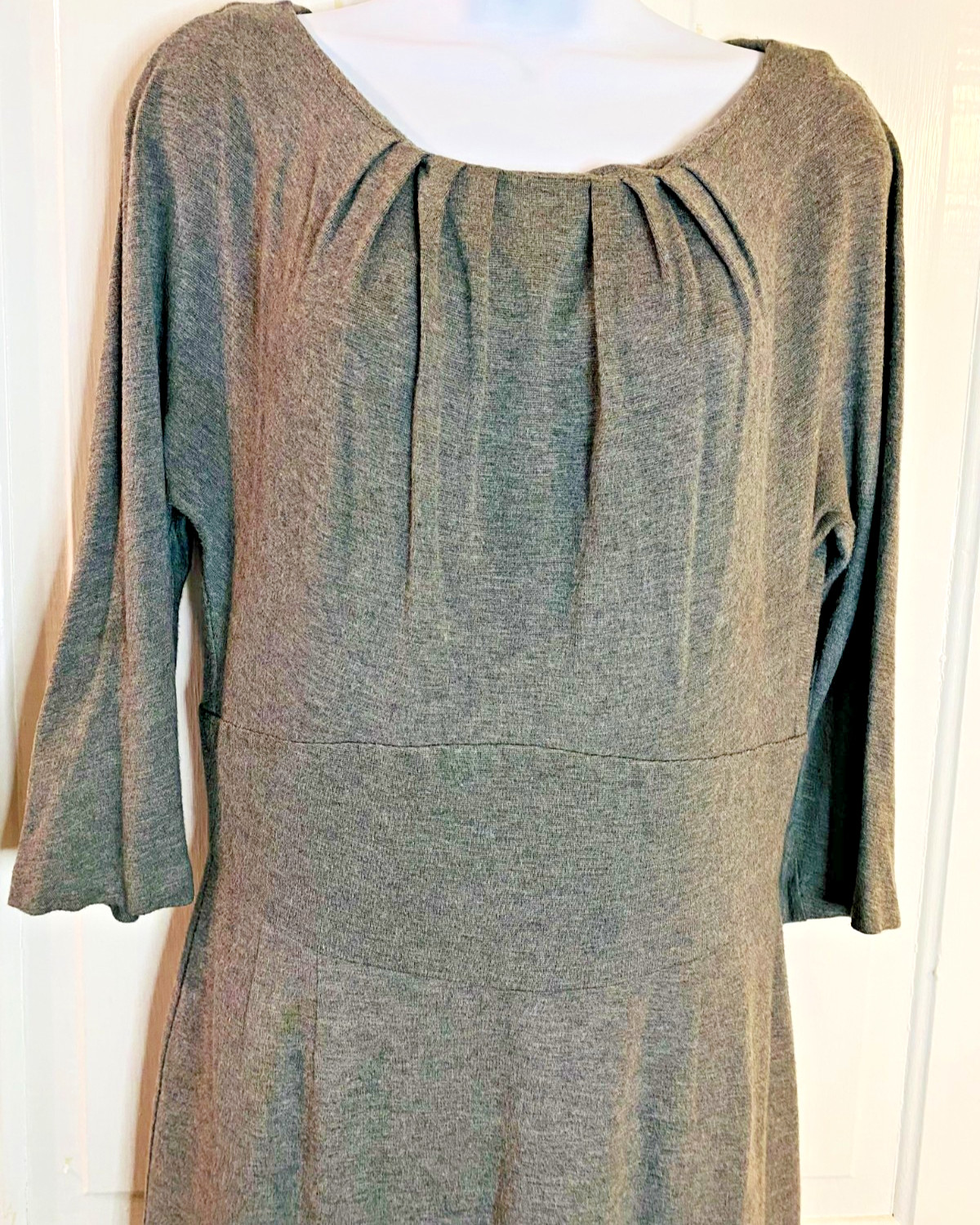 Trina Turk Gray Knit 3/4 Sleeve zip in back Dress, half lined Size S