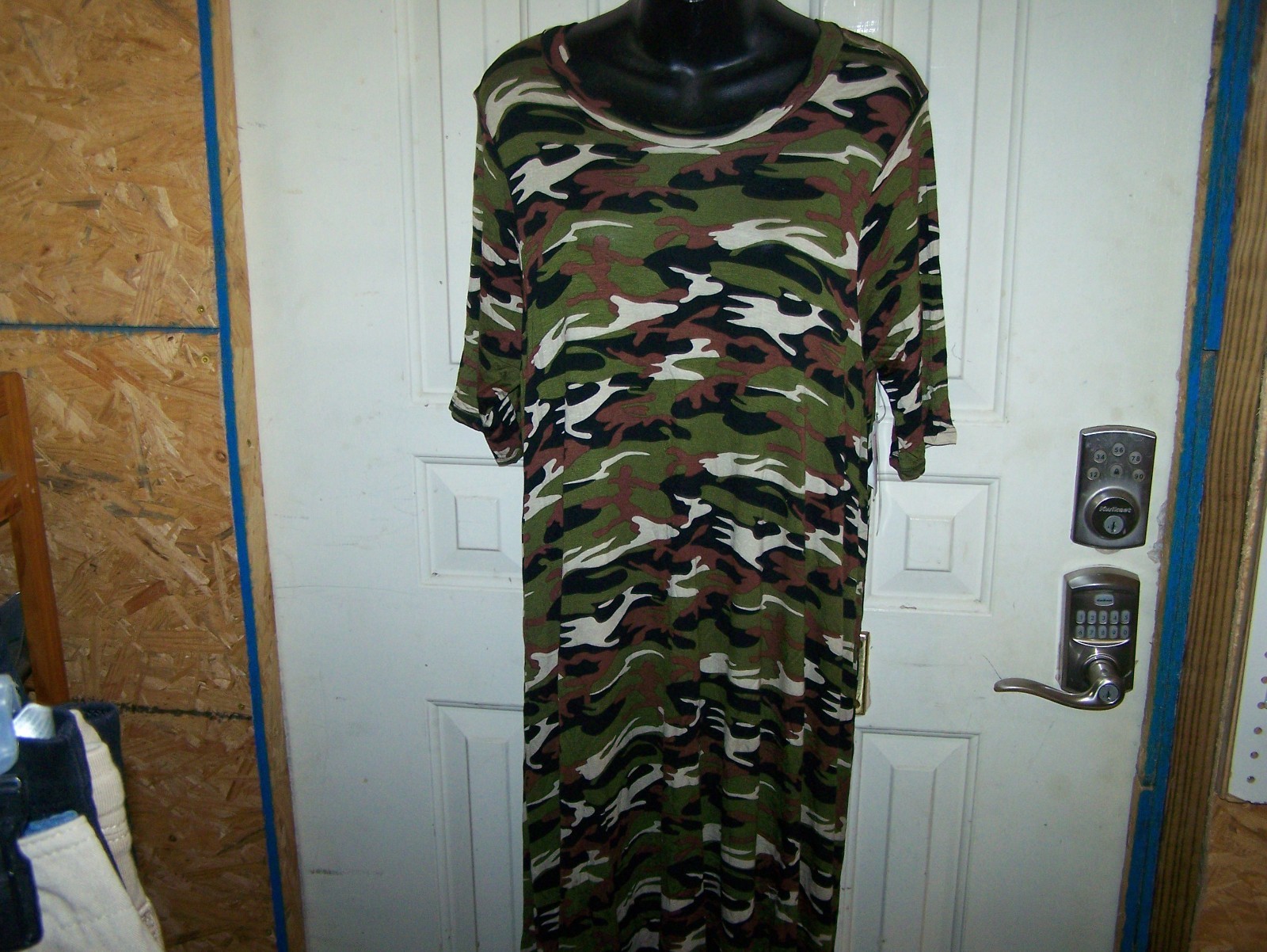 POOF!! Women’s Green Gray Brown Camo Sheath Scoop Neck Short Slv Dress XL NWT
