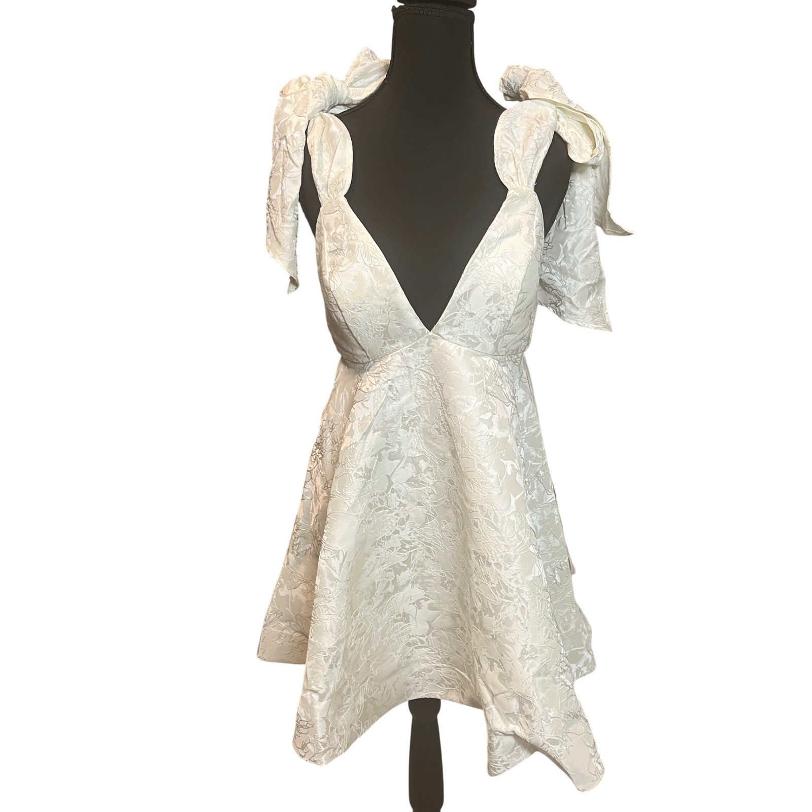 Billy J White Bridal Floral Brocade Tie Shoulder Mini Dress Open Back Size 8