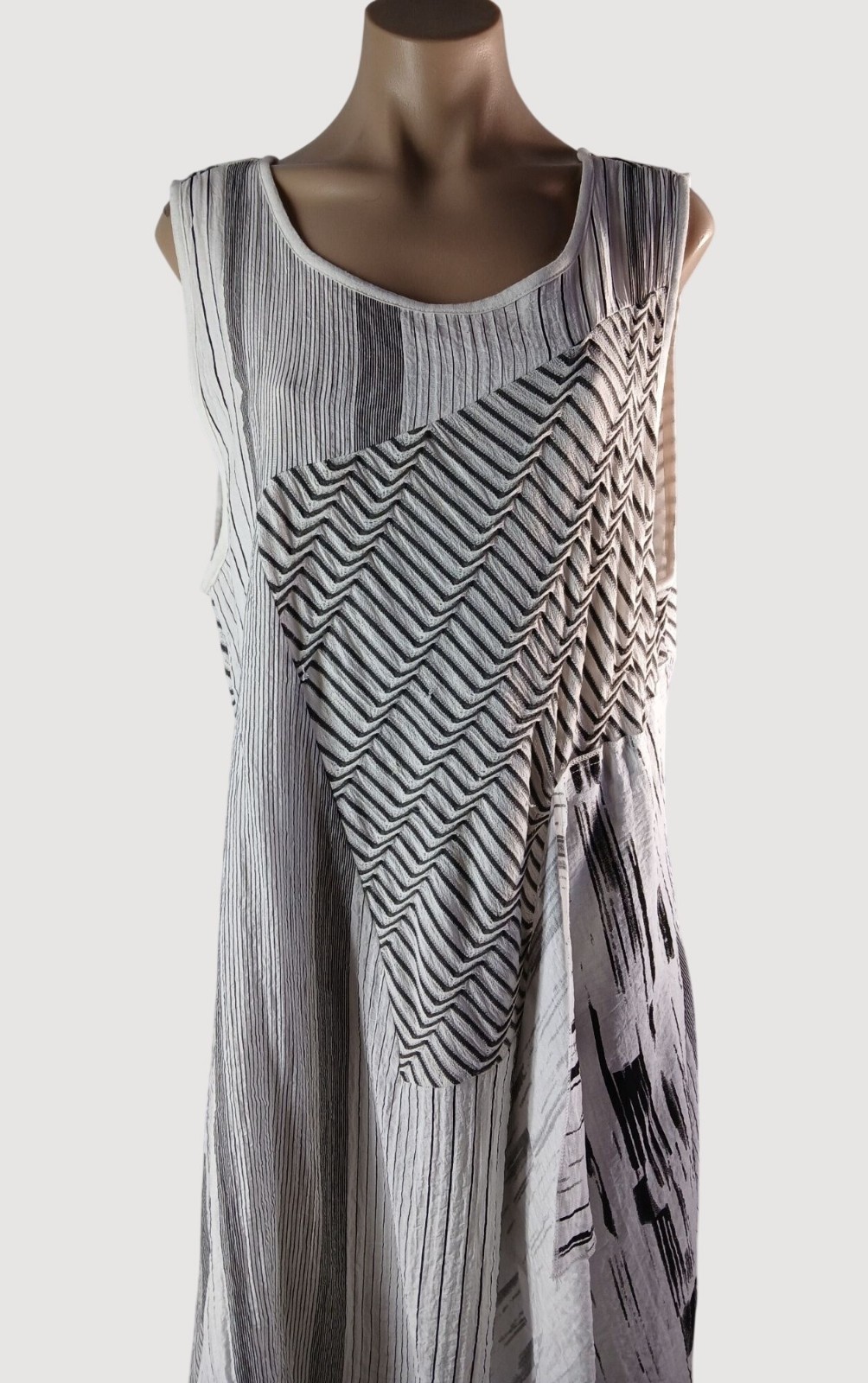 Radzoli Sleeveless Black White Patchwork Panel Tiered Dress XL Asymmetrical