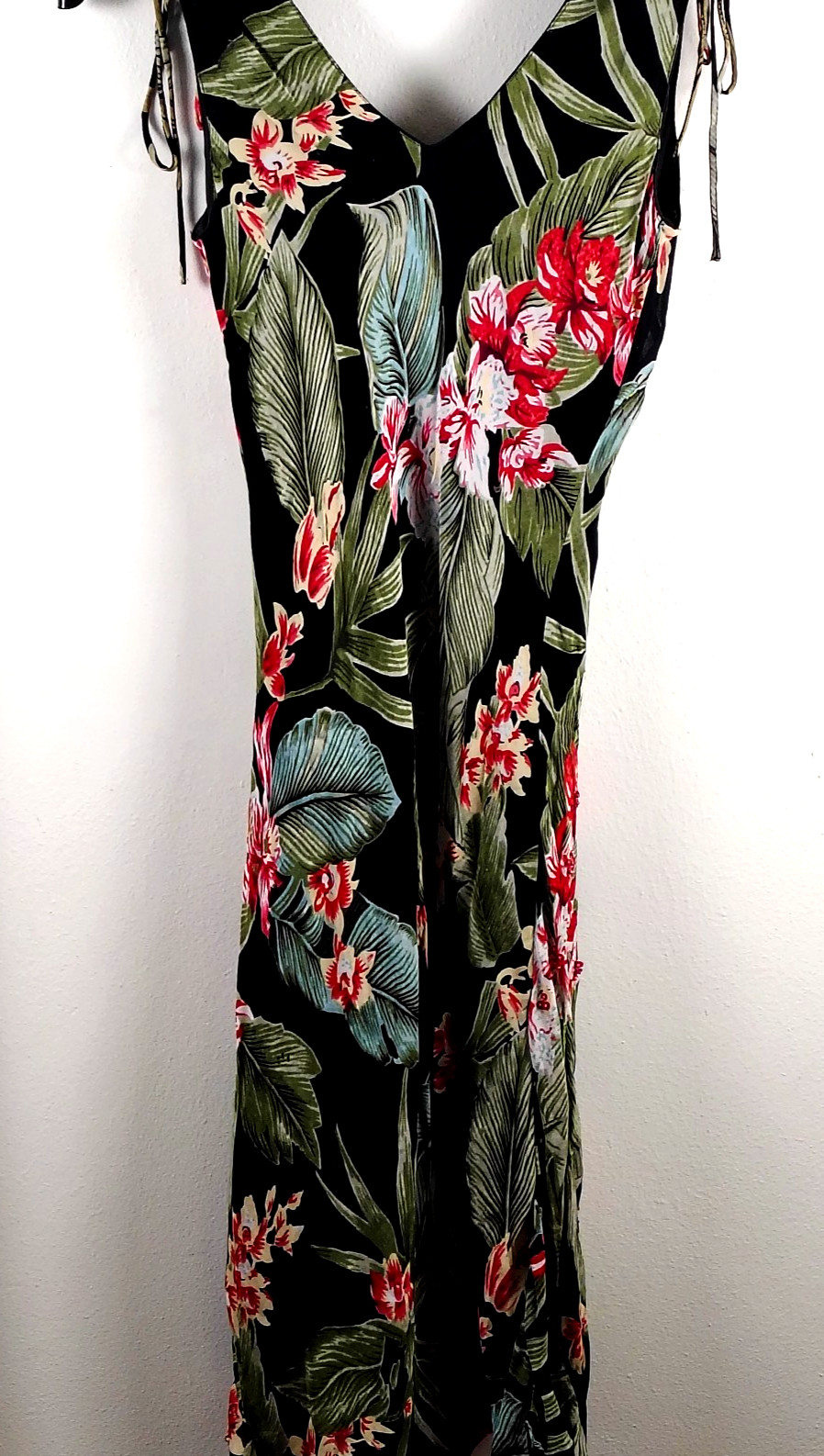 Lola P Black Floral Y2K Beaded Long Length size small ruffle bottom