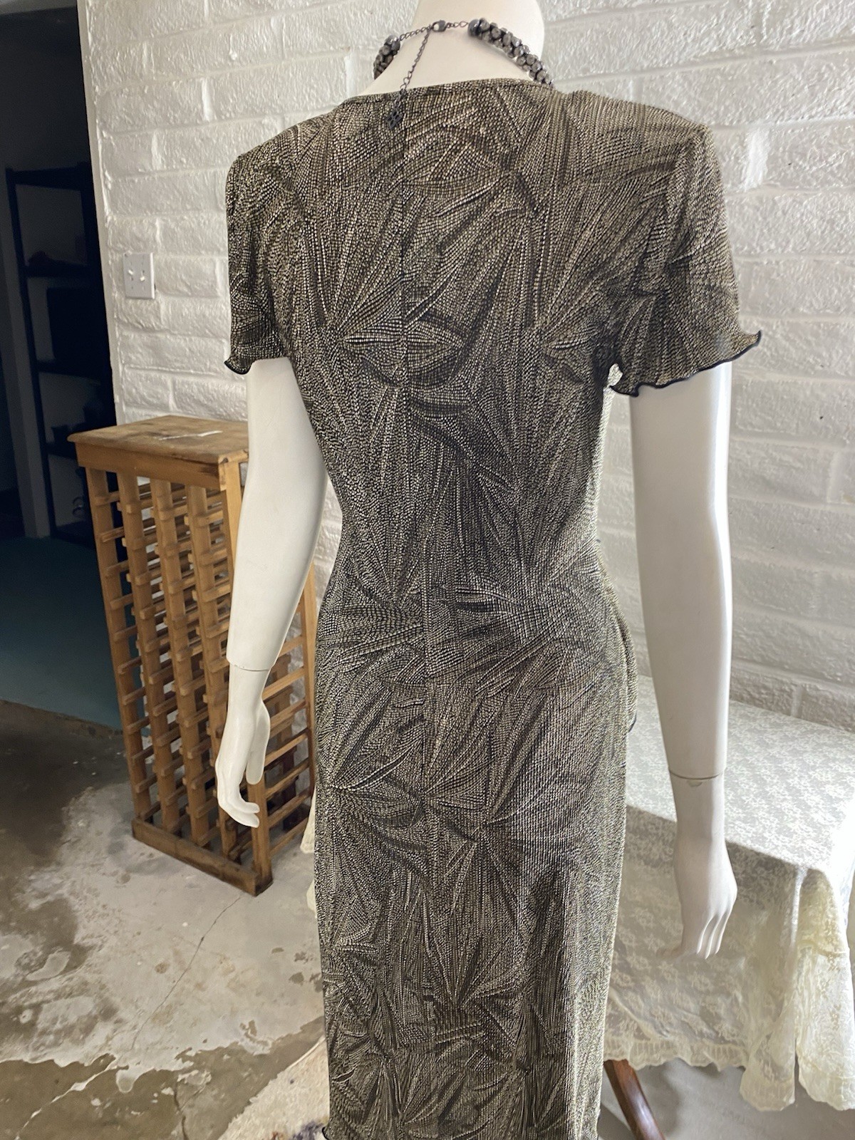 Connected Dress Size 8 NWOT Textured Polyester Sheath W/Mock Belt Sharp