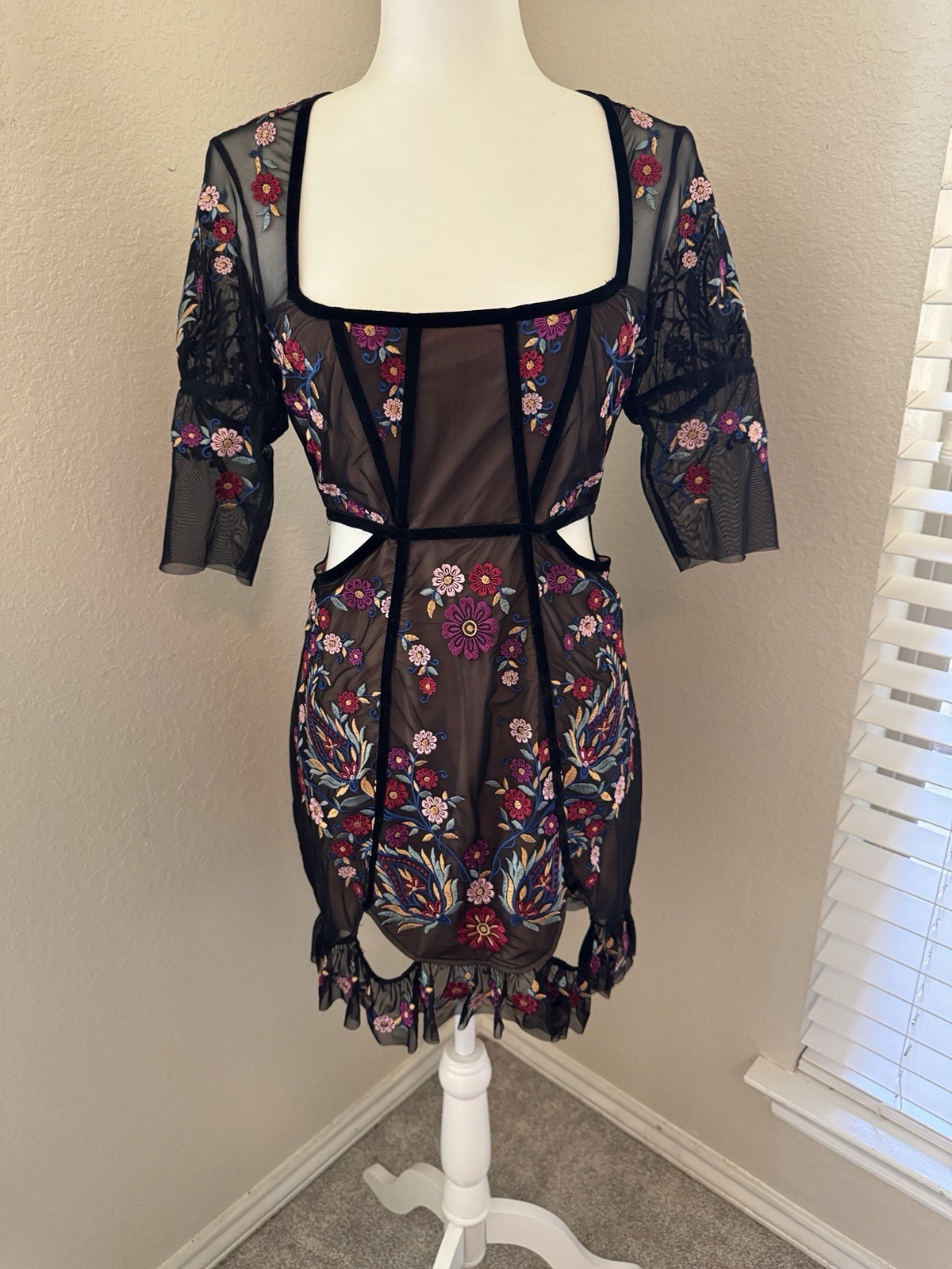 NWT For Love & and Lemons Ester Mini Dress Black Mesh Embroidered Medium Floral