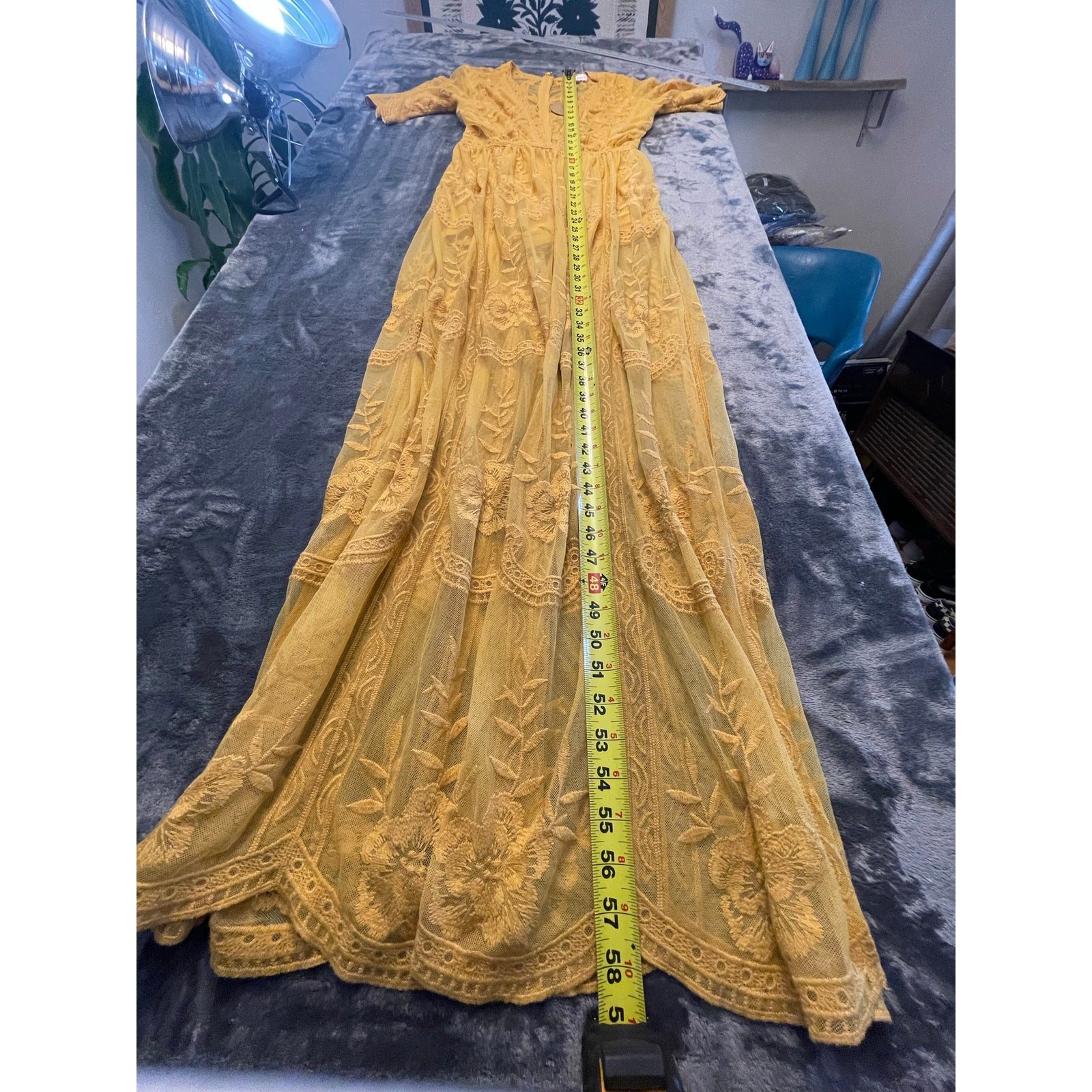 Honey Punch Chloe Lace Maxi – Mustard Yellow / Gold Boho Plunging V-Neck Small