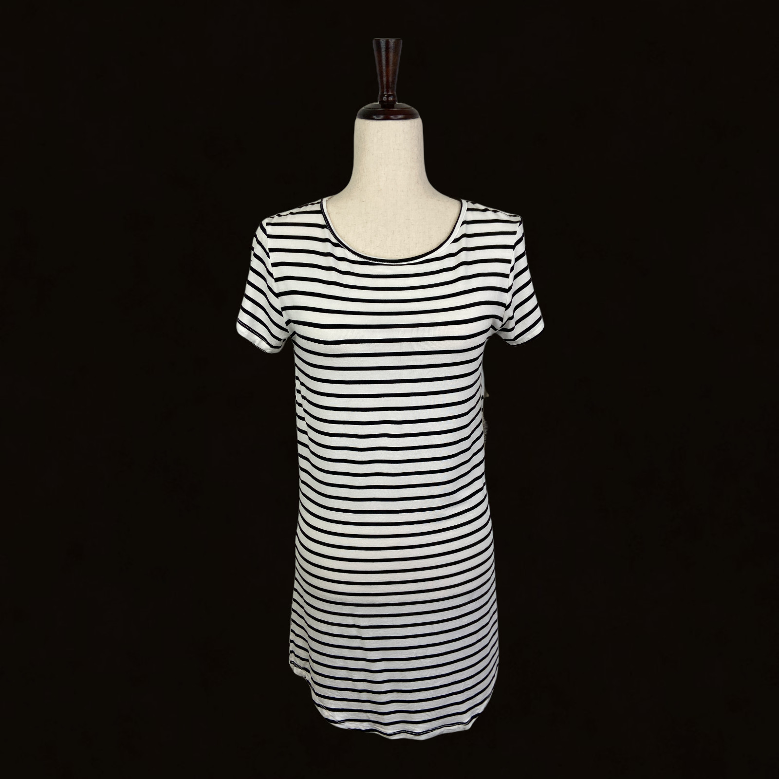 NWT Yelete Women’s Striped Short Sleeve T-Shirt Dress Size Small