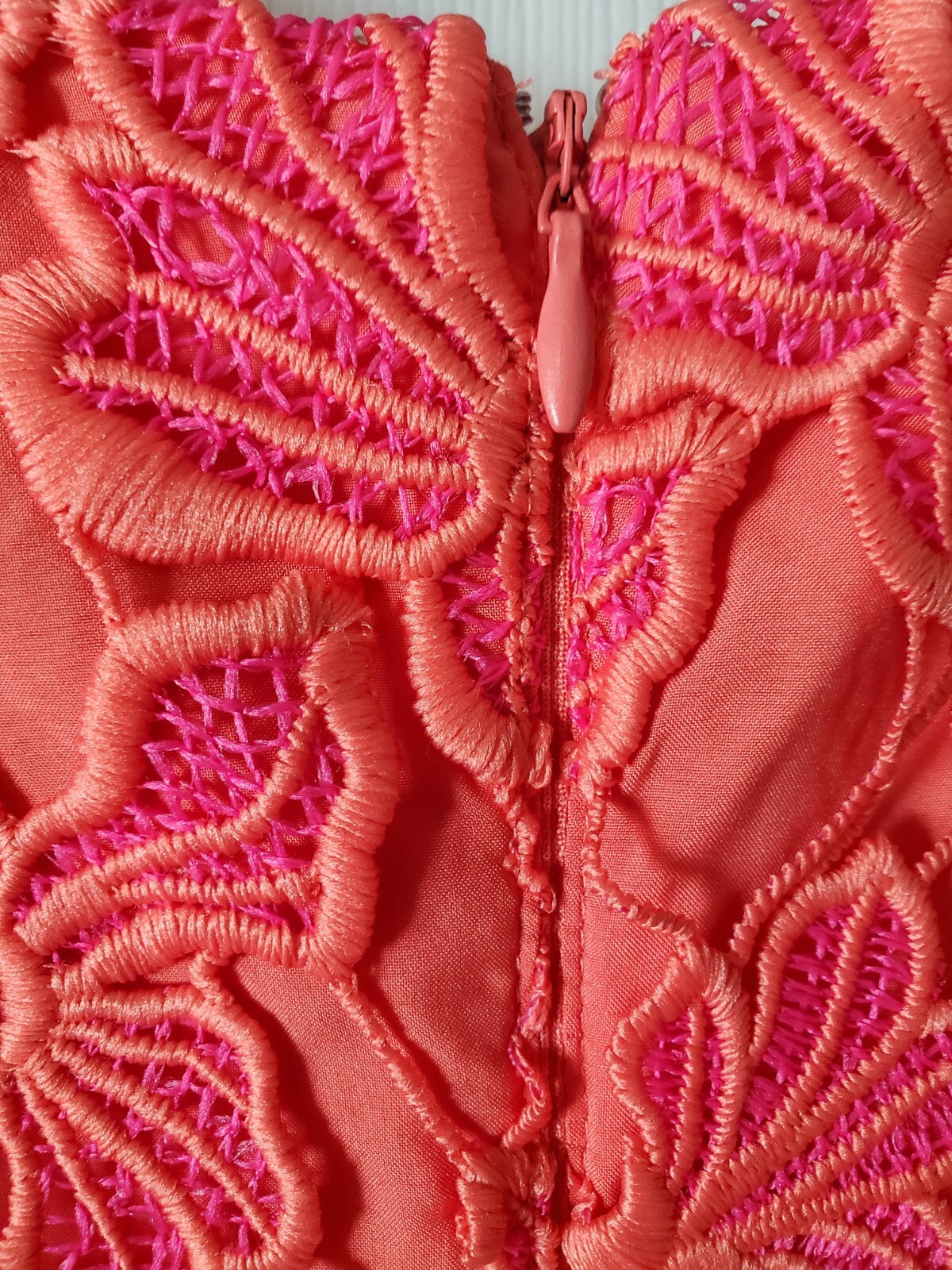 Alexia Admor dress Pink And Peach Sleeveless lace midi size 6