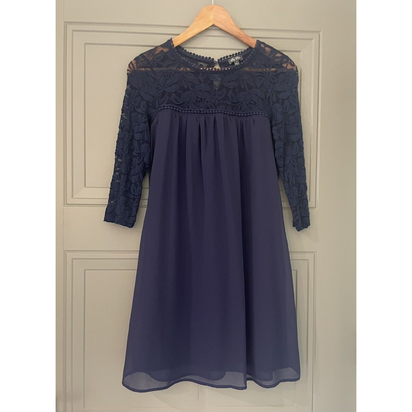 Navy Lace dress Small 4 6 8 Lily Rose 3/4 Sleeve