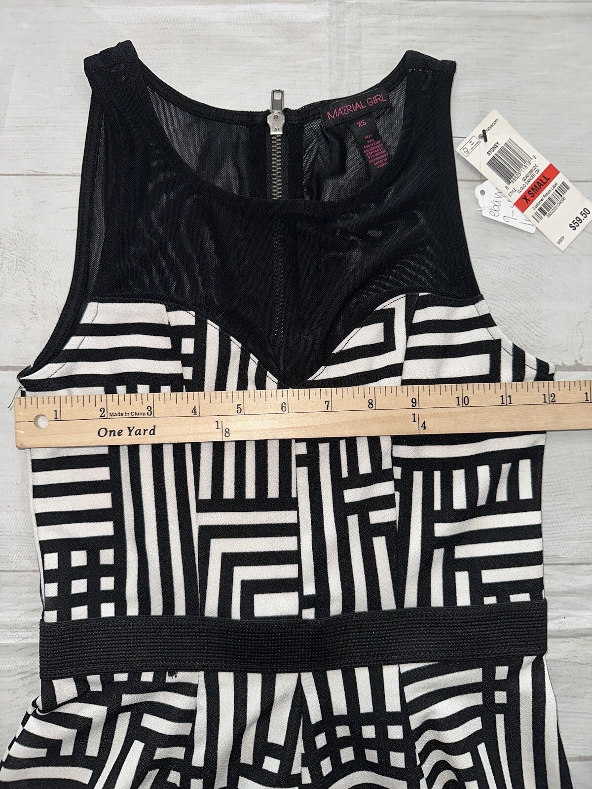 Material Girl Black White Graphic Print A-Line Party Dress Size XS X-small NWT