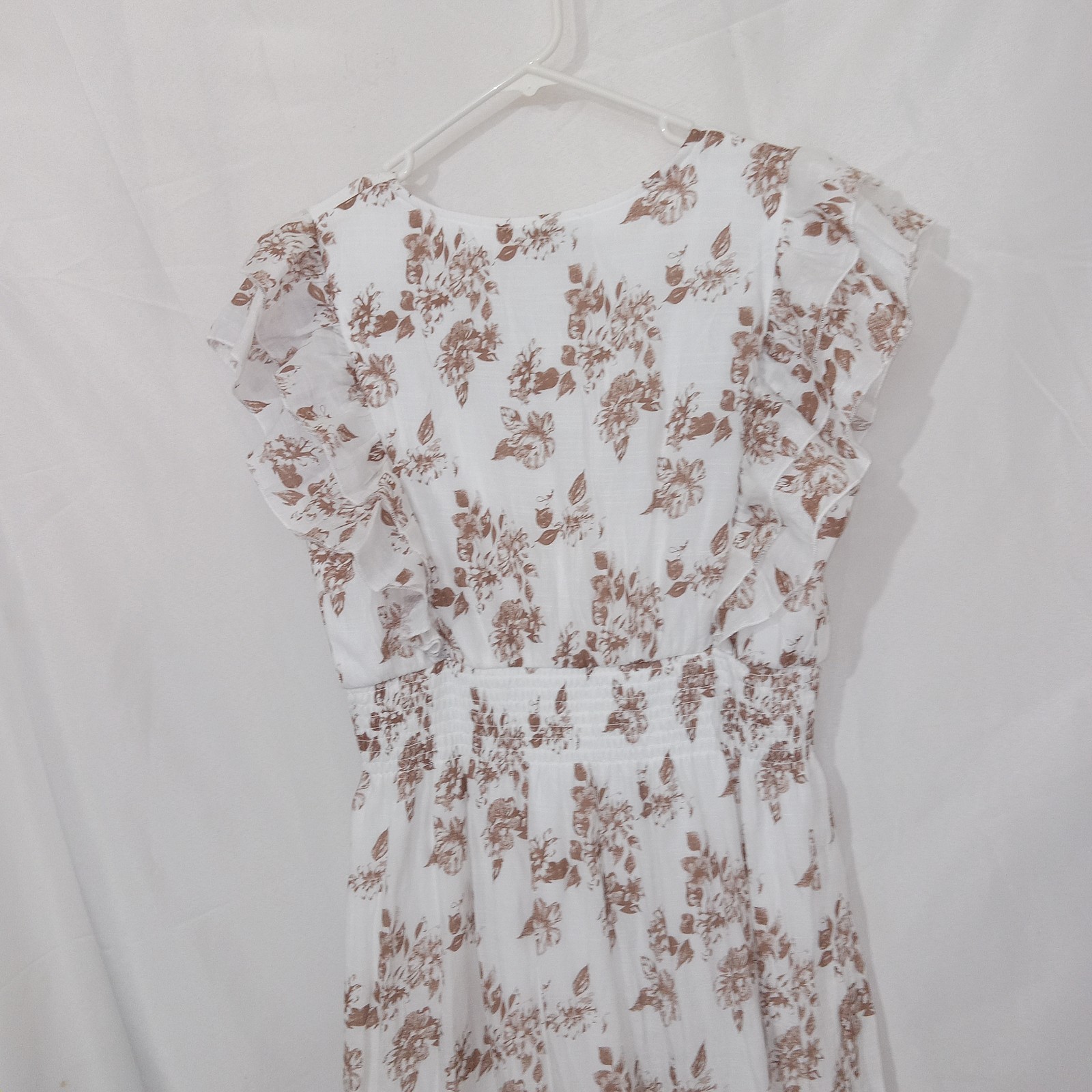 NWT J Gee Maxi Dress Size L White Brown Floral Cottagecore Smocked Boho Flutter