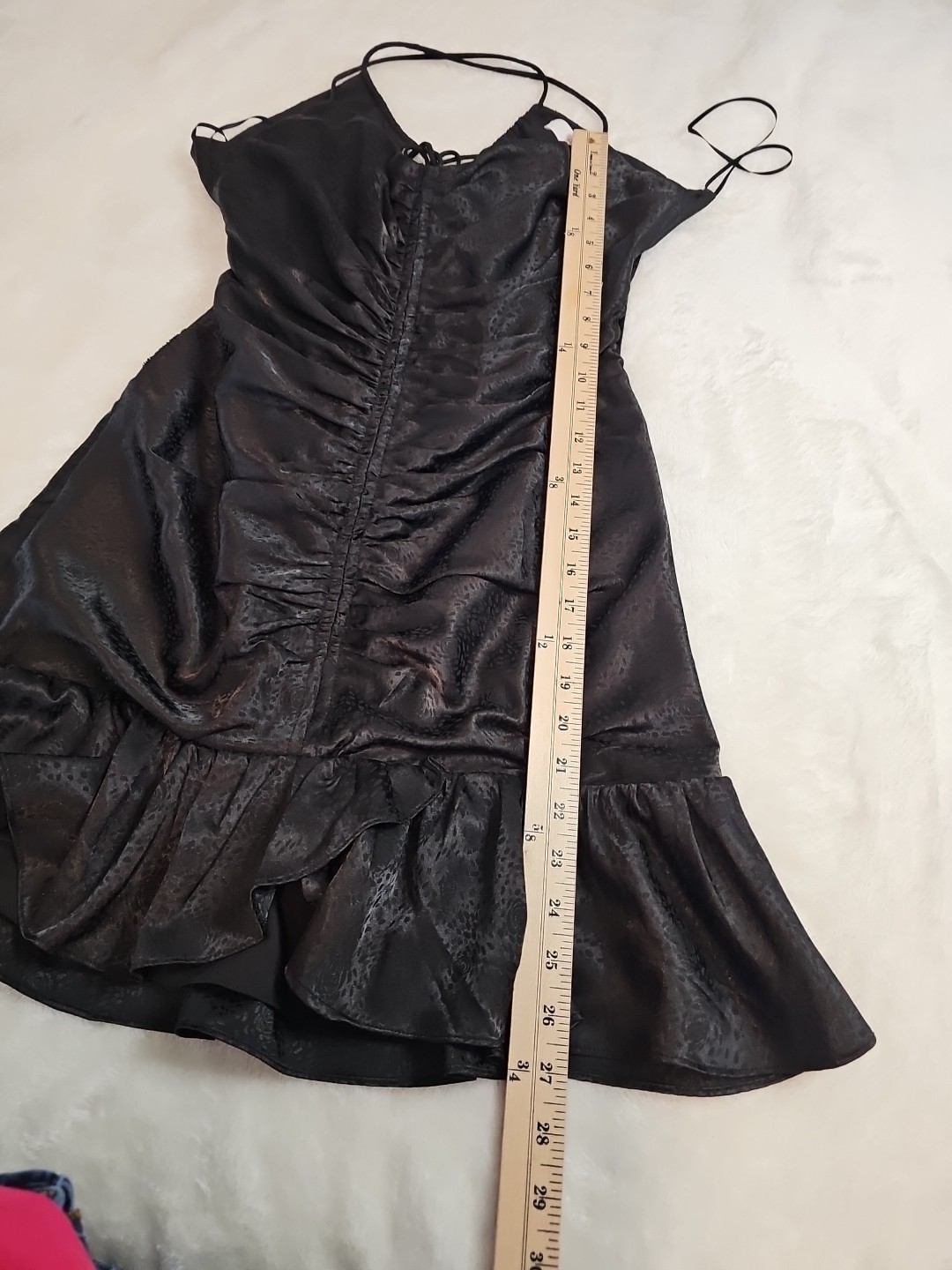 ASTR Black CINCHED Ruched Front OPEN BACK FLOUNCE HEM Mini Dress Size Medium M