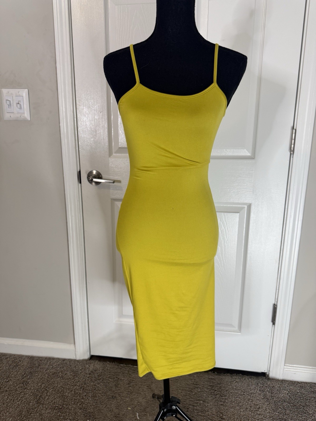 Women’s Yellow Knit Square Neck Strappy Stretch Bodycon Midi Dress Size S
