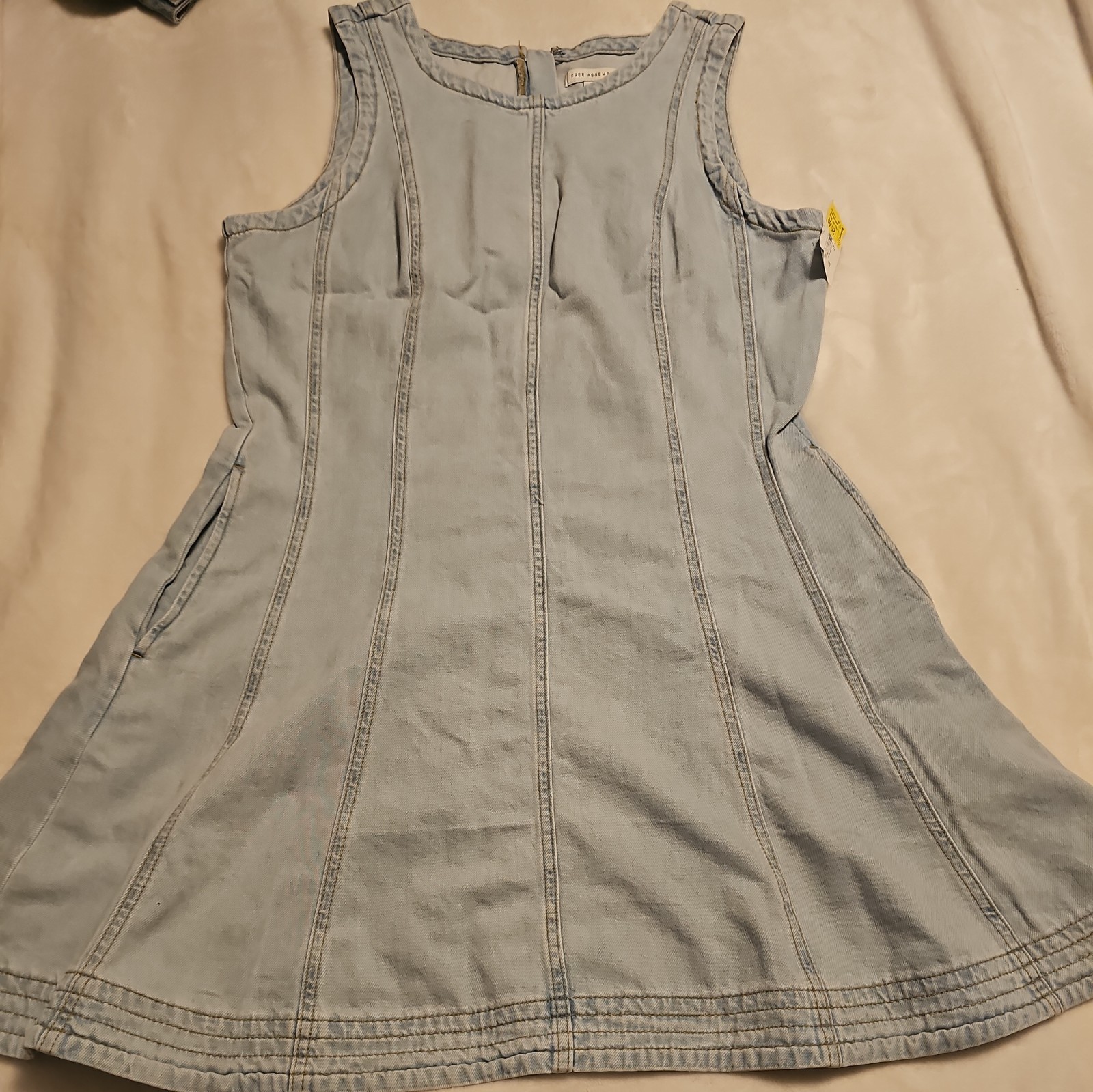 Free Assembly Demin Mini Dress Light Blue Wash Sleeveless Size XL(16-18) NWT