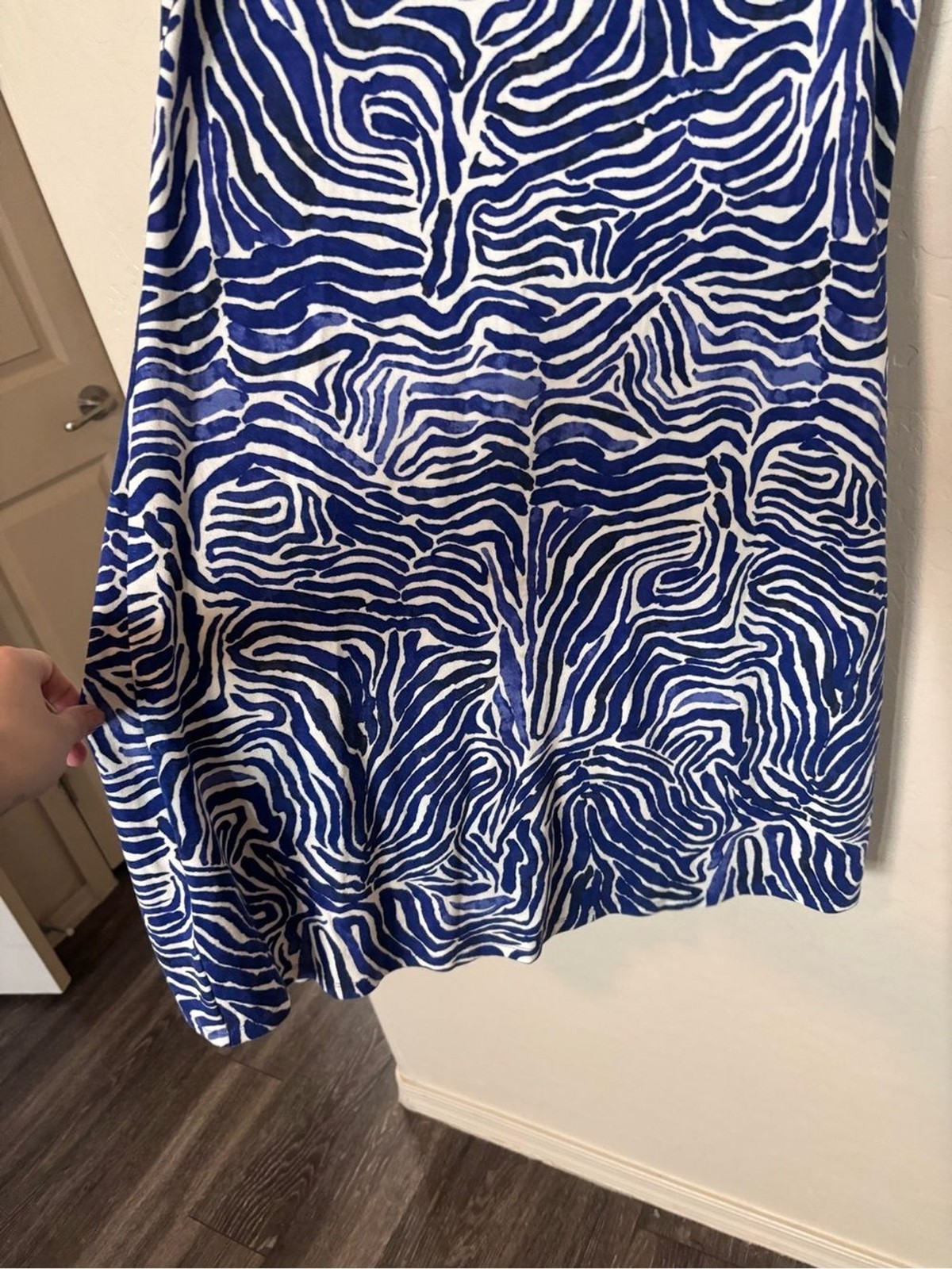 Tommy Bahama Blue White Zebra Print Sleeveless Shift Dress Women’s Medium