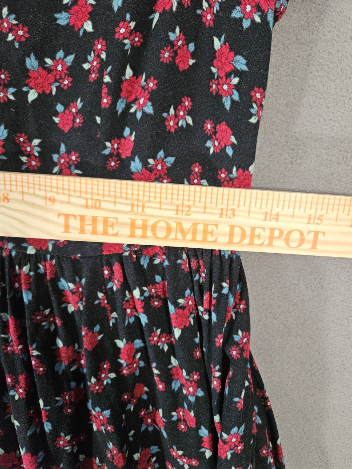 Aeropostale Medium Mini Dress Whimsy Goth Renaissance Black Red Floral Sweethear