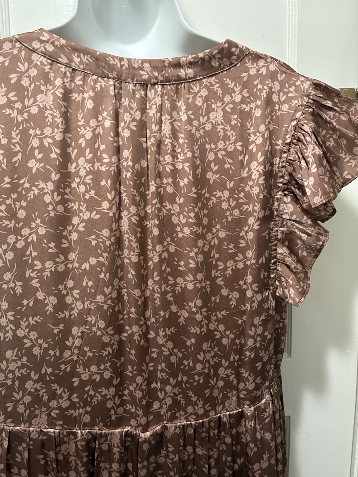 Silky Satin Lined Flutter Sleeve Cocoa Brown Loose Tiered Floral Travel Dress L
