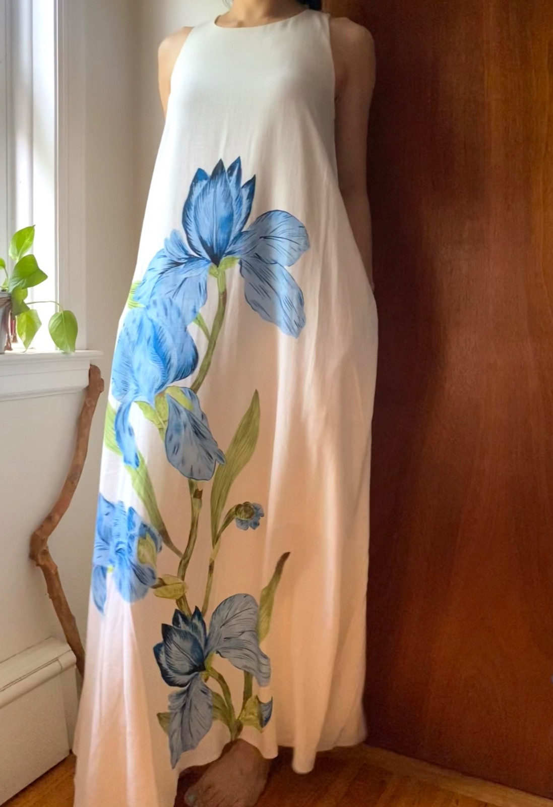 NWT White Closet Elements Cream rayon linen blend blue Floral Maxi Dress Size XS