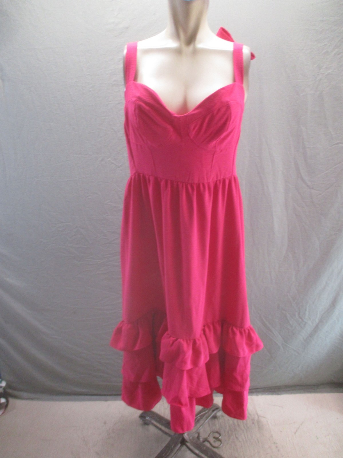 NWT Sofia Vergara Size XL Womens Pink Tiered Ruffled Open Back Dress 432
