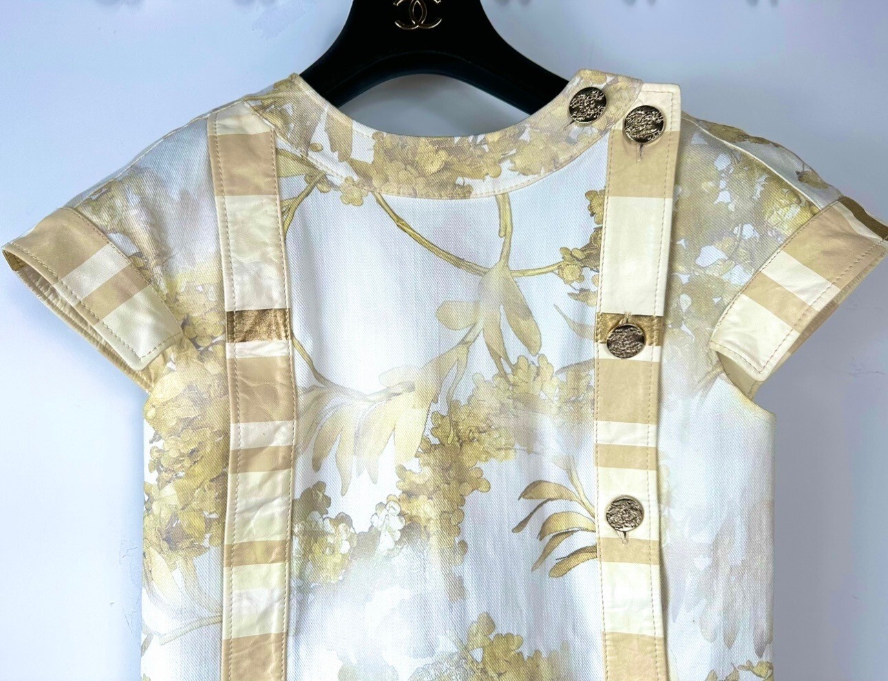 New Chanel 2018 Greece White Denim Gold Leather Mini Dress 34 36 2 4 Logo 18c S