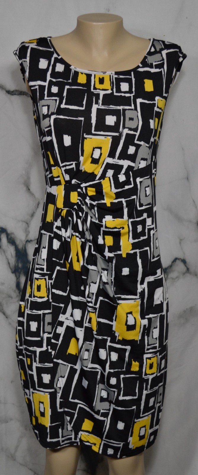 TROVARE Black Gray White Yellow Geometric Pattern Dress Medium Gathered Waist