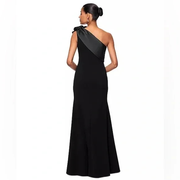 Betsy & Adam Black Rosette One-Shoulder Crepe Mermaid Gown Size 16 $269