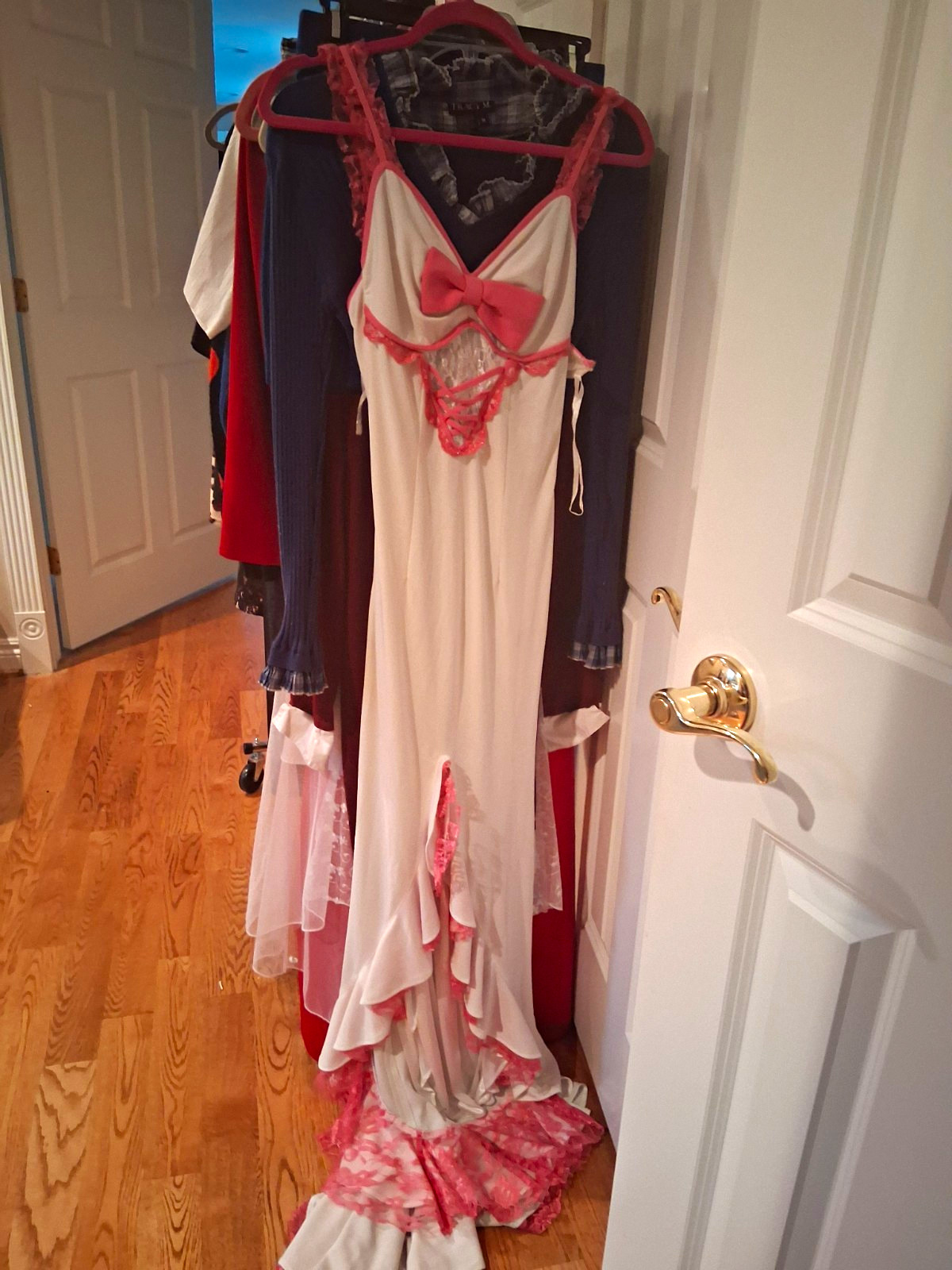 Women’s White/Pink Solid Lace Trim V-Neck Sleeveless Long Maxi Slip Dress XS