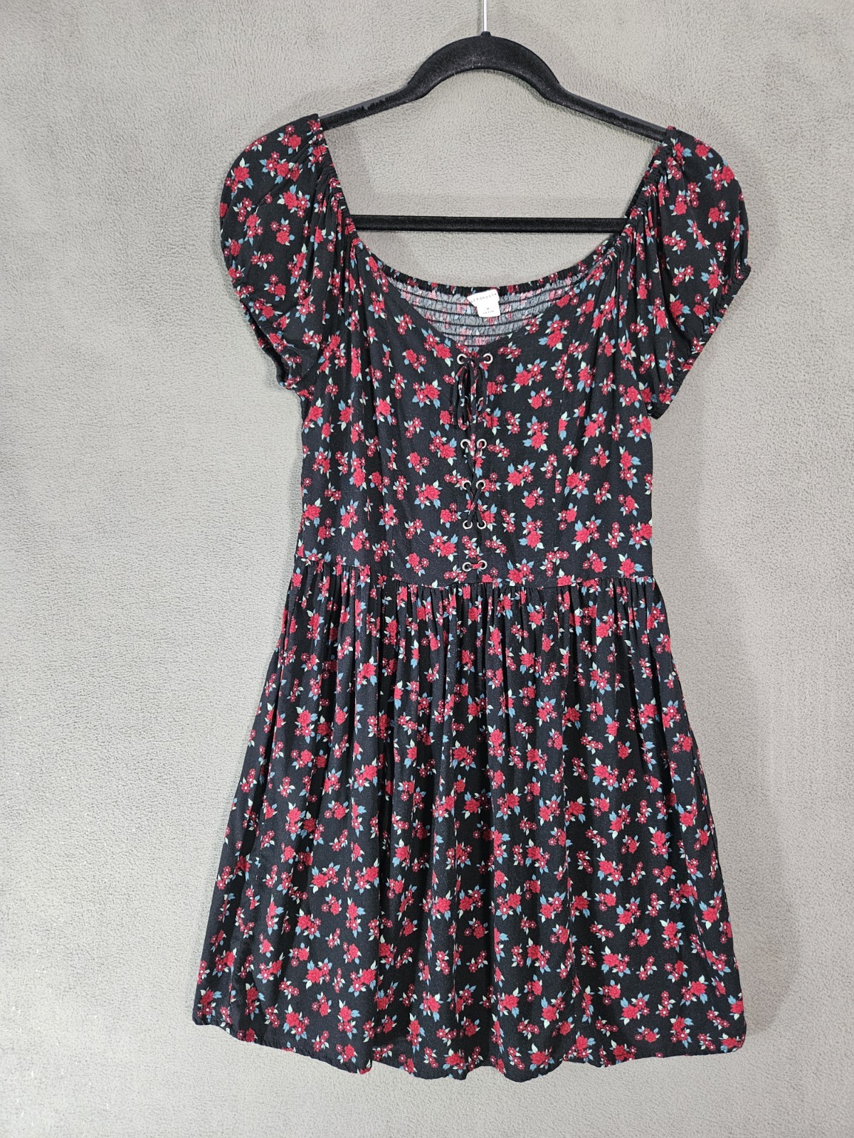 Aeropostale Medium Mini Dress Whimsy Goth Renaissance Black Red Floral Sweethear