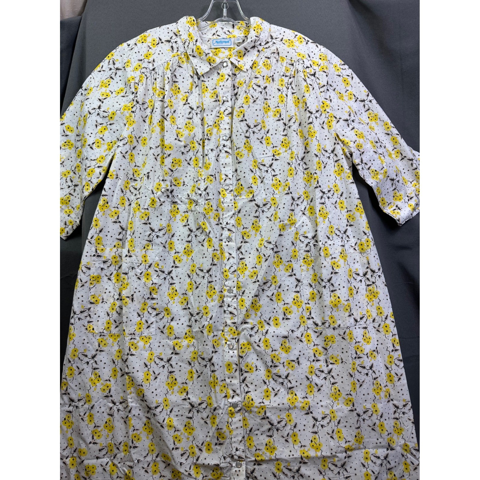 National 1X New Floral Polka Dot Snap Front Duster House Dress White Yellow 1952