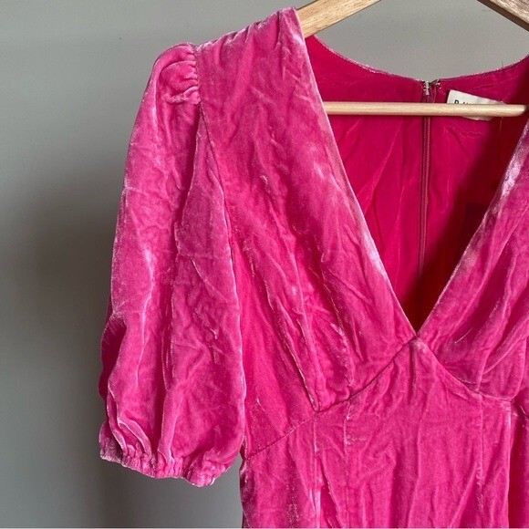 $565 NWT Rhode Pink Ester V-Neck Puff Sleeve Velvet Dress in Jaipur Sz 0